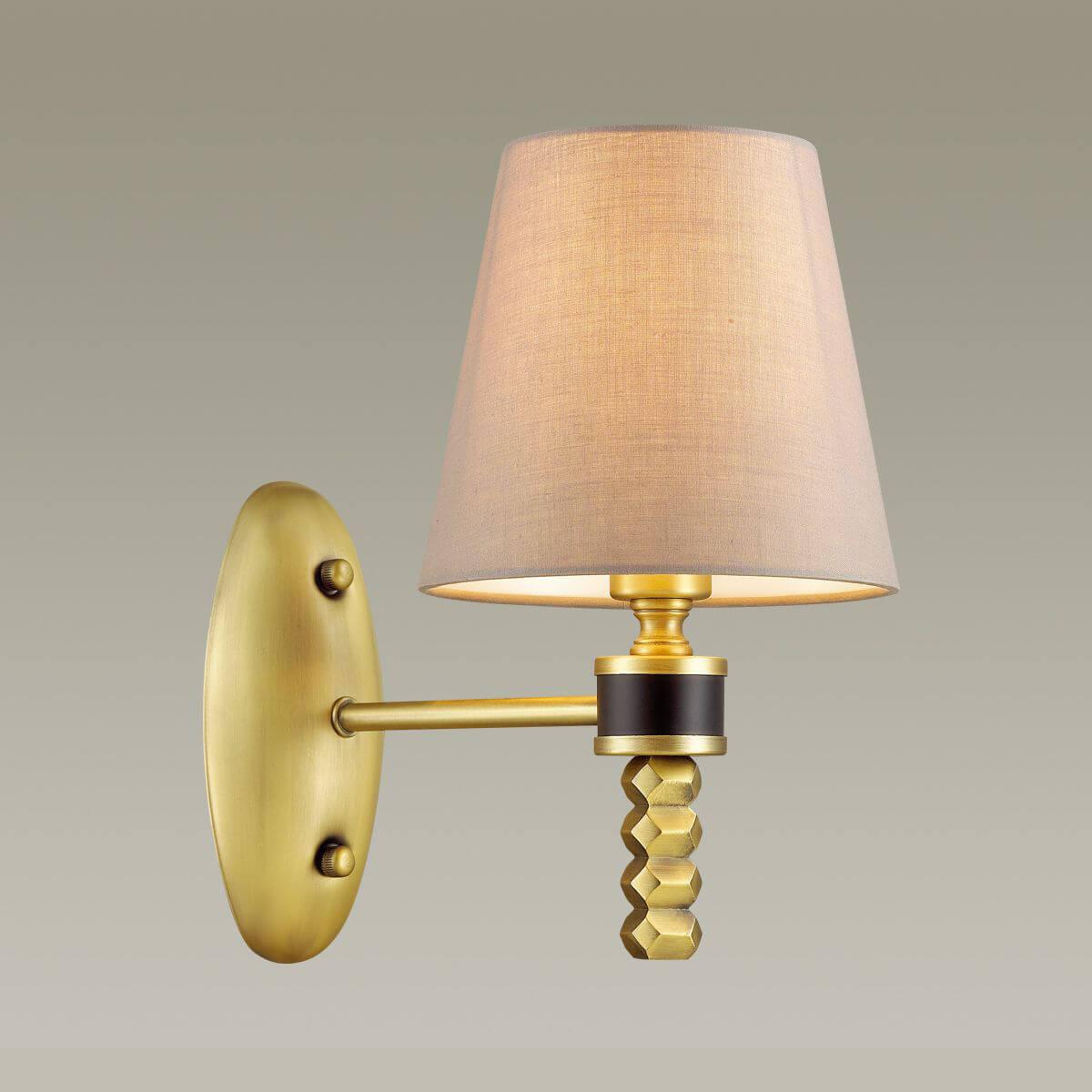 картинка Бра Lumion Neoclassi Montana 4429/1W от магазина pro-decor.kz