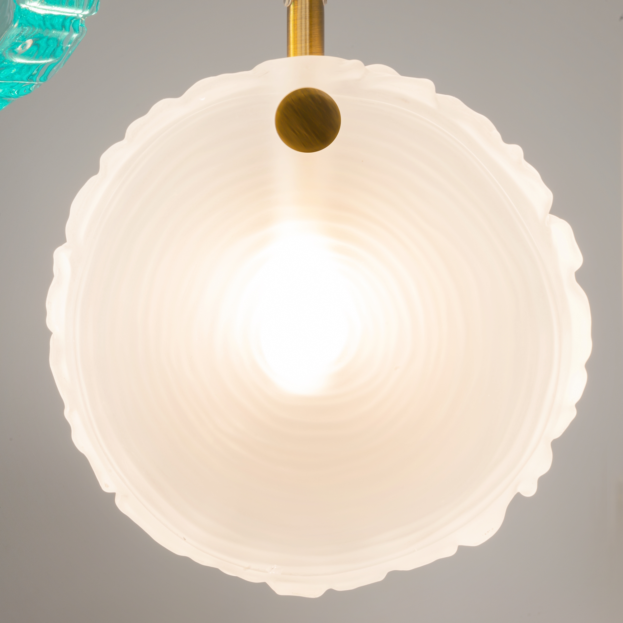 картинка Подвесной светильник Maytoni MOD254PL-07BS от магазина pro-decor.kz