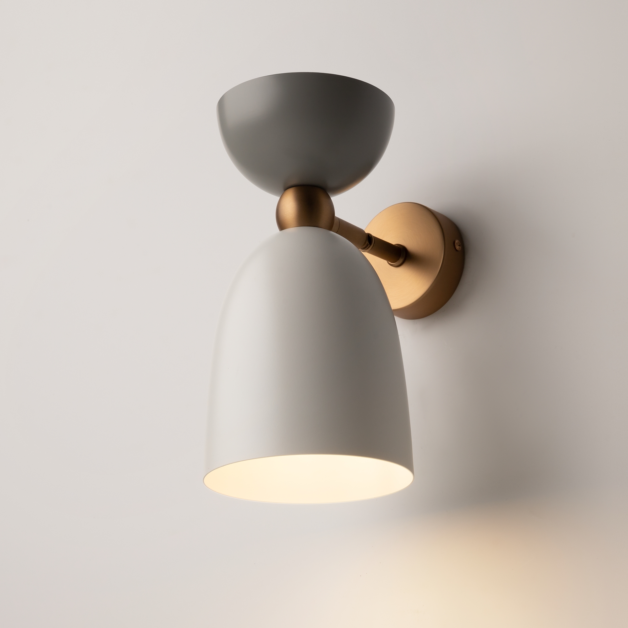 картинка Бра Maytoni MOD113WL-01W от магазина pro-decor.kz