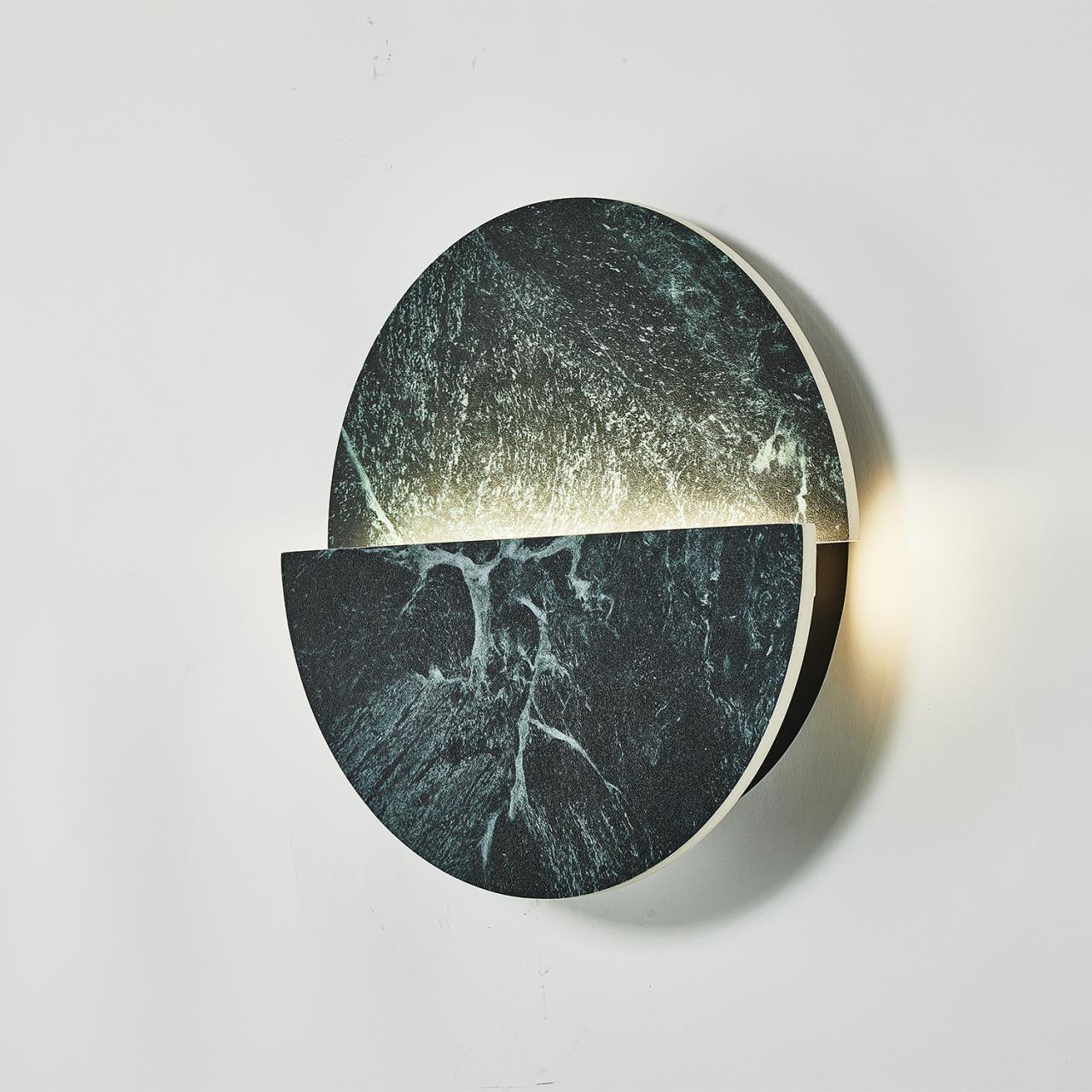 картинка Настенный светильник Eclipsis 4600-1W от магазина pro-decor.kz