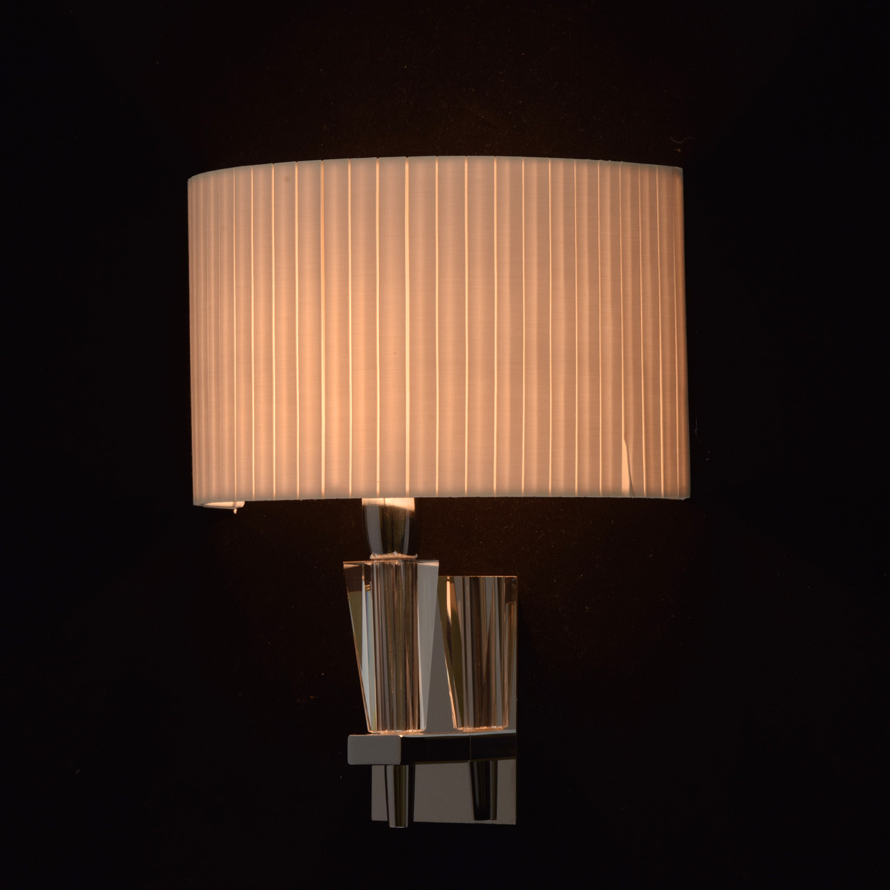 картинка Бра Chiaro Инесса 460020401 от магазина pro-decor.kz