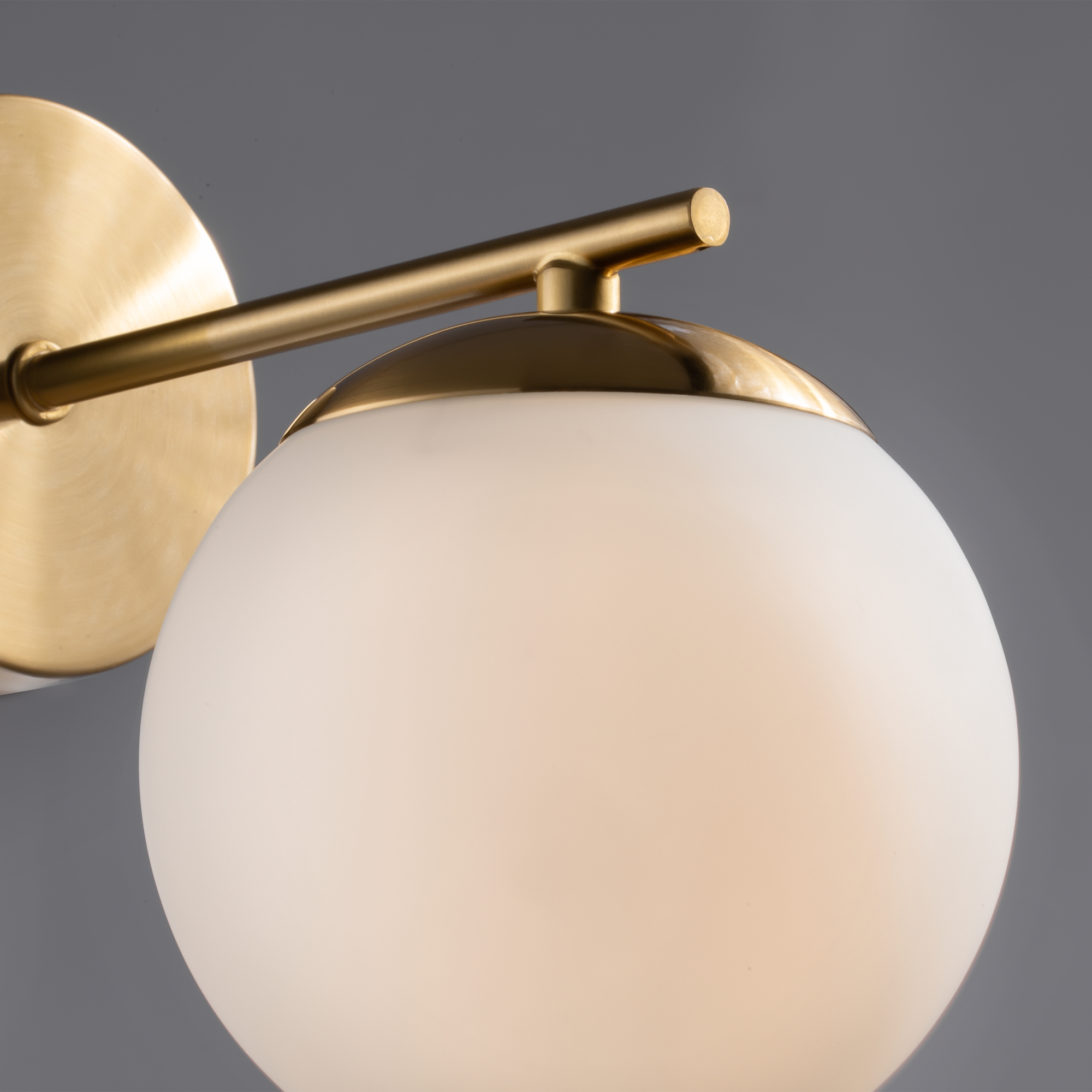 картинка Настенный светильник (бра) Freya FR5230WL-01BS магазин pro-decor.kz являющийся официальным дистрибьютором в Казахстане картинка Настенный светильник (бра) Freya FR5230WL-01BS от магазина pro-decor.kz