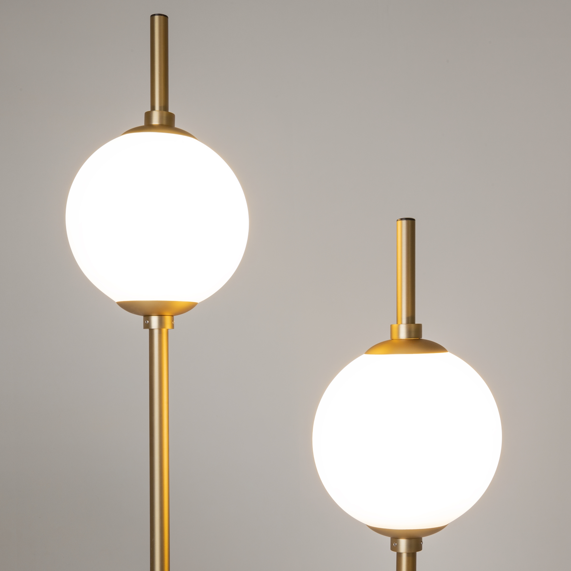 картинка Напольный светильник (торшер) Maytoni Z020FL-L12BS3K магазин pro-decor.kz являющийся официальным дистрибьютором в Казахстане картинка Напольный светильник (торшер) Maytoni Z020FL-L12BS3K от магазина pro-decor.kz