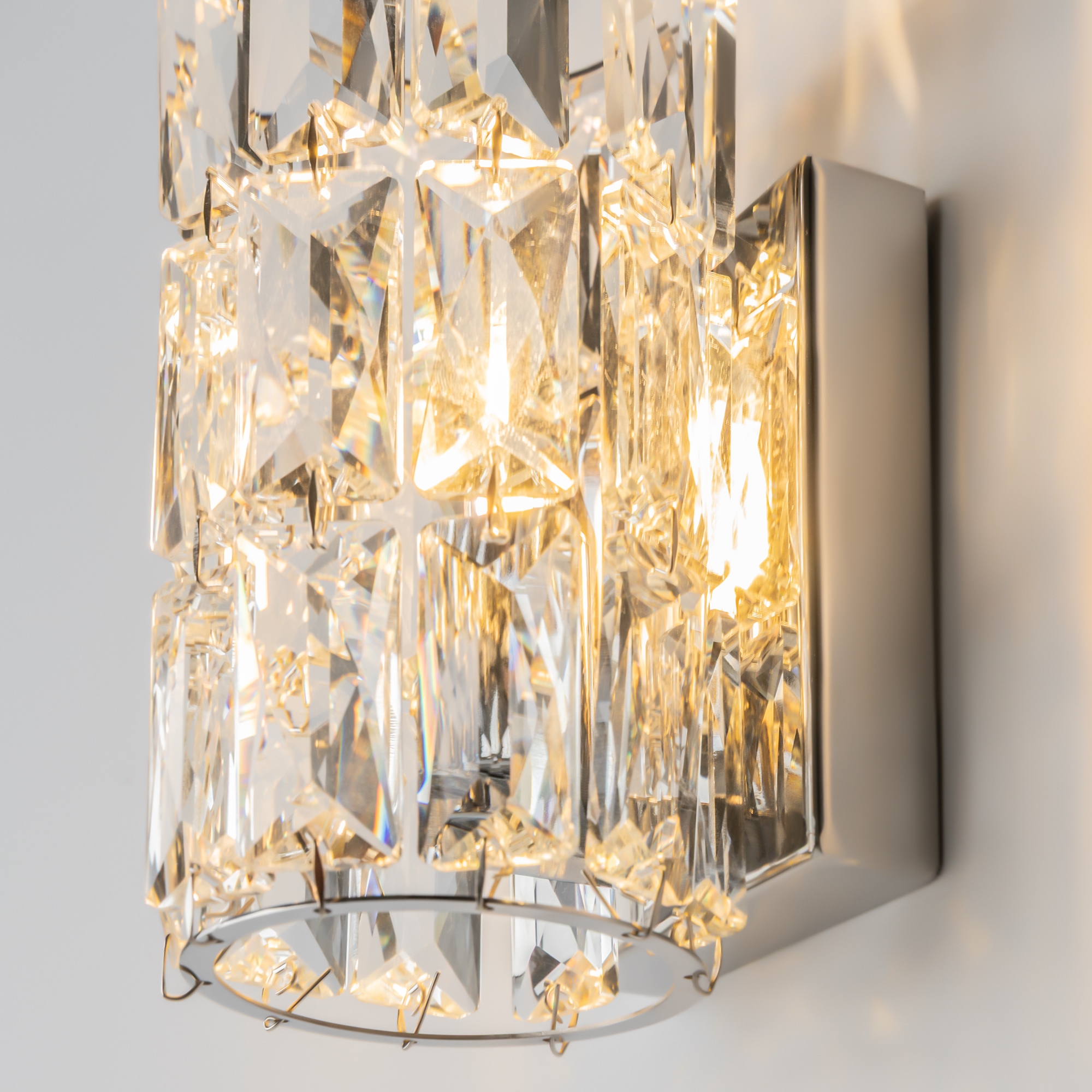 картинка Бра Maytoni Talento DIA008WL-1CH магазин pro-decor.kz являющийся официальным дистрибьютором в Казахстане картинка Бра Maytoni Talento DIA008WL-1CH от магазина pro-decor.kz
