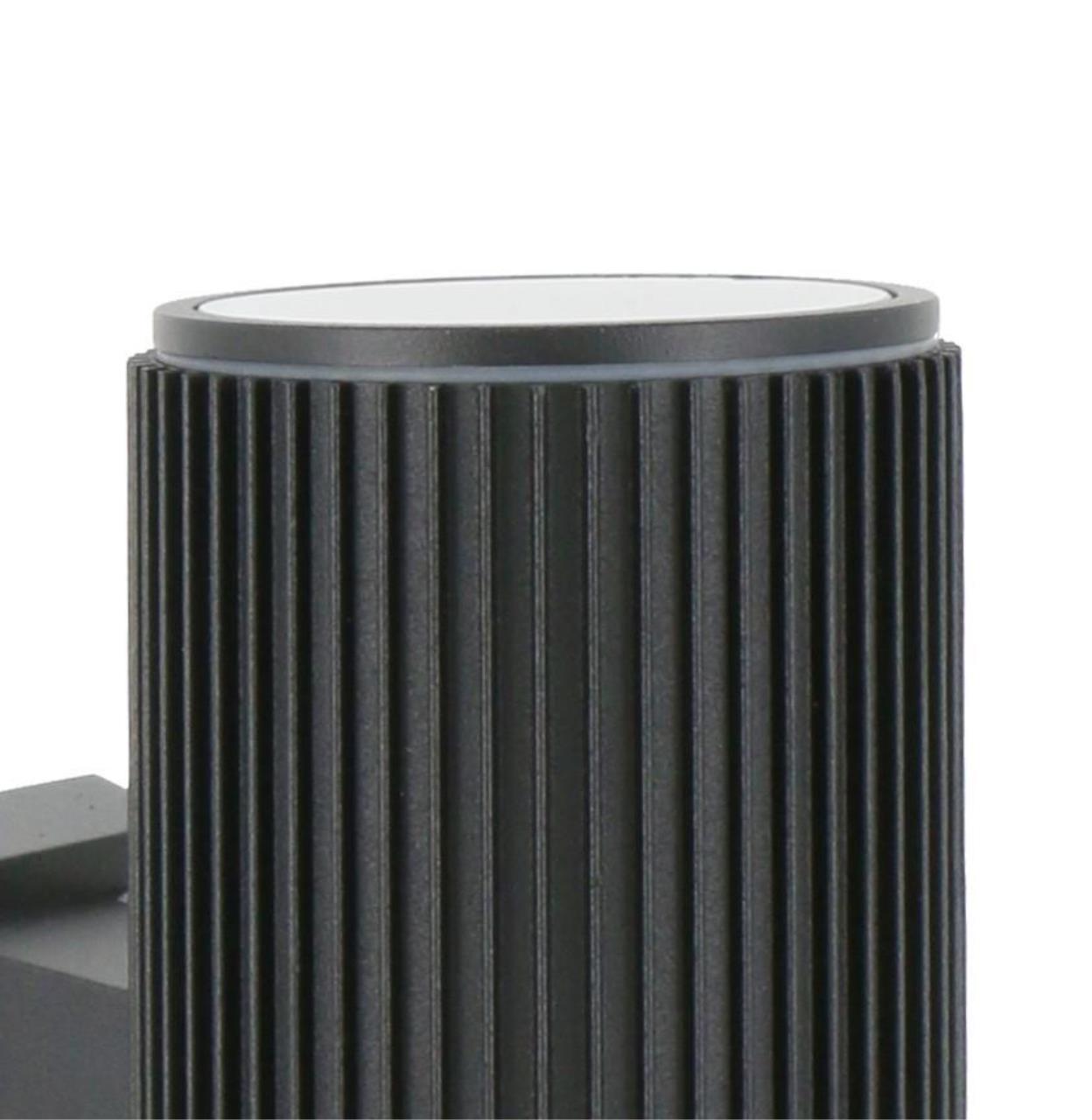 картинка Уличный настенный светильник Favourite Pola 2858-2W от магазина pro-decor.kz