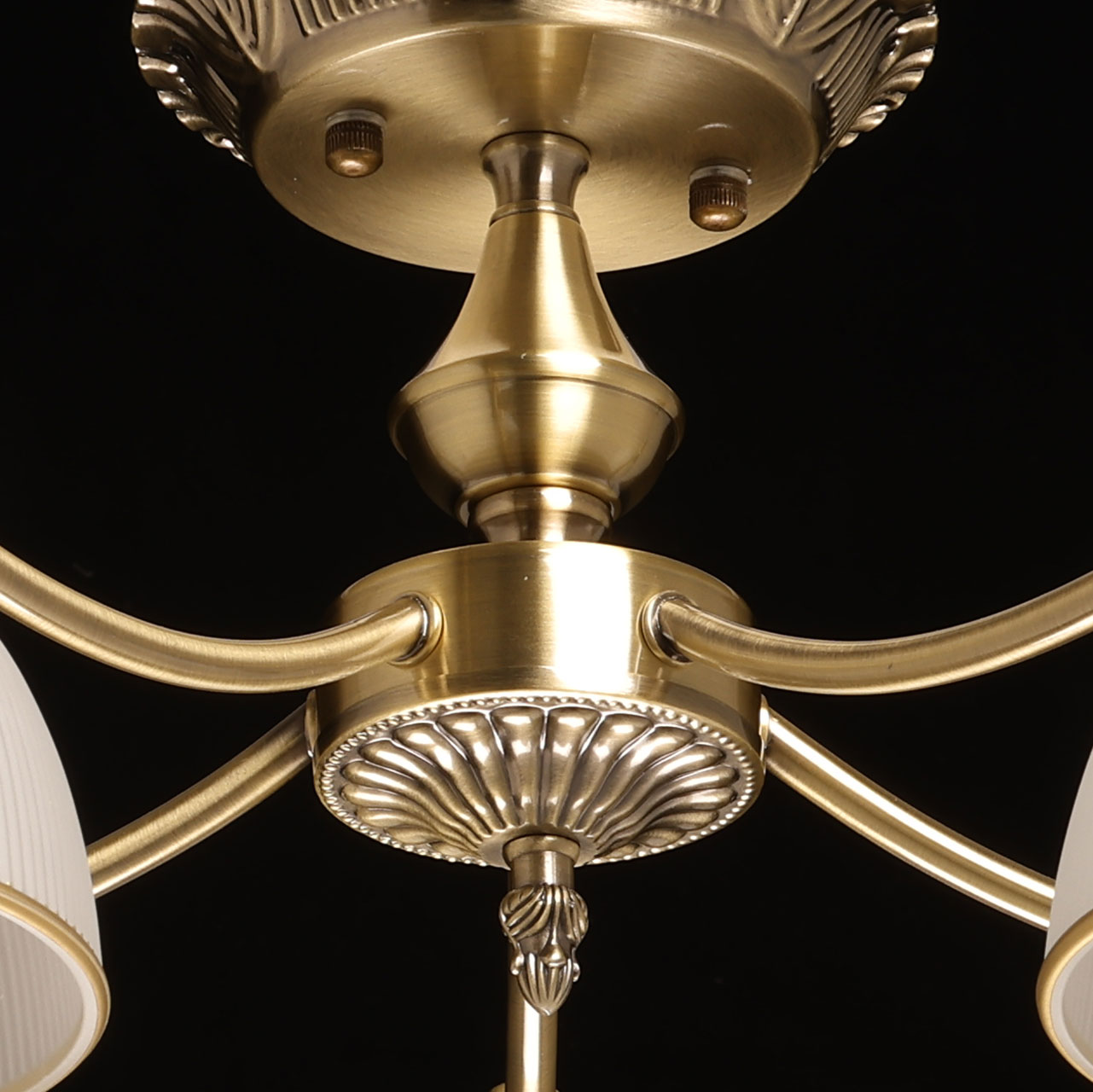 картинка 318015605 Олимп MW-light Потолочная люстра от магазина pro-decor.kz