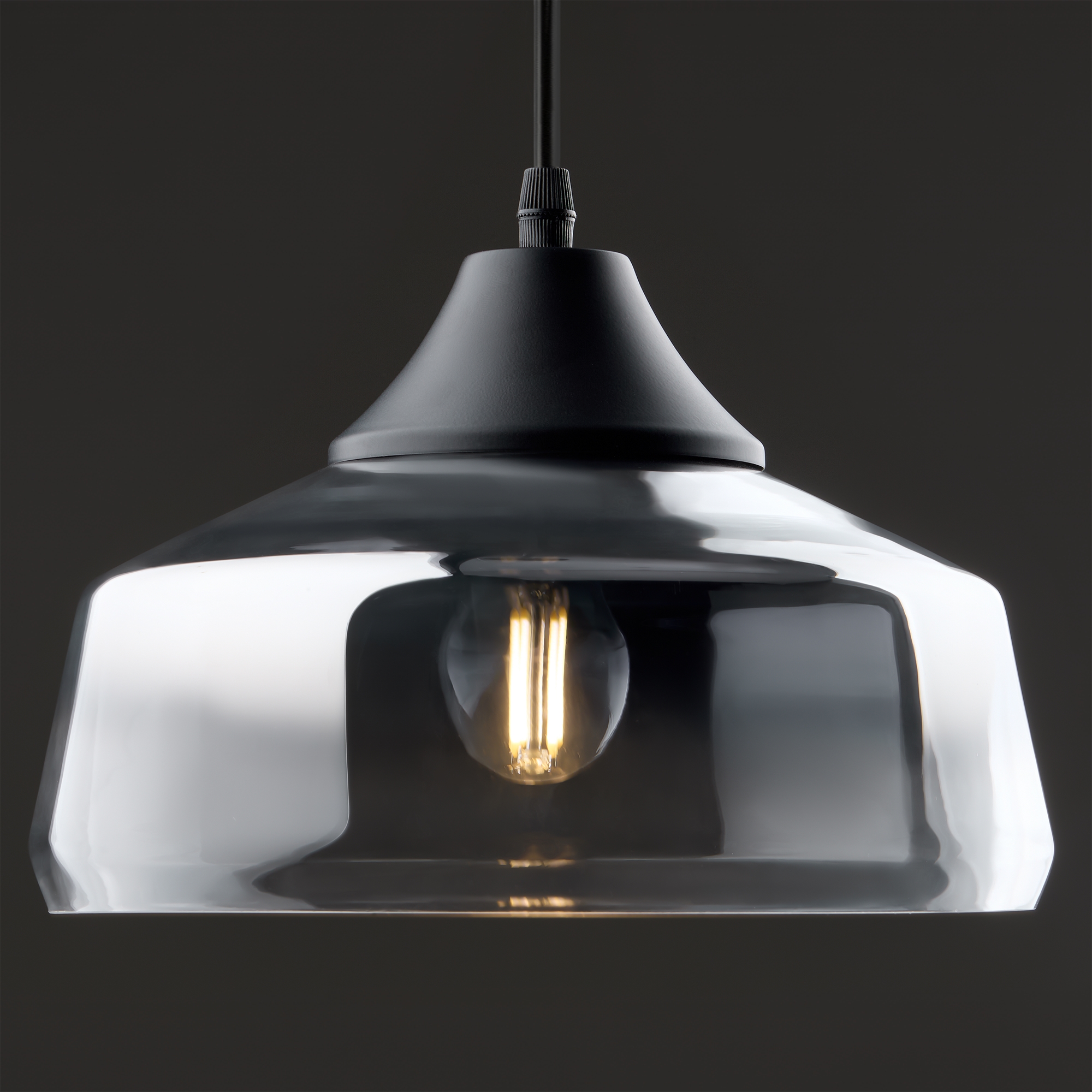 картинка Подвесной светильник Freya FR5188PL-01B магазин pro-decor.kz являющийся официальным дистрибьютором в Казахстане картинка Подвесной светильник Freya FR5188PL-01B от магазина pro-decor.kz