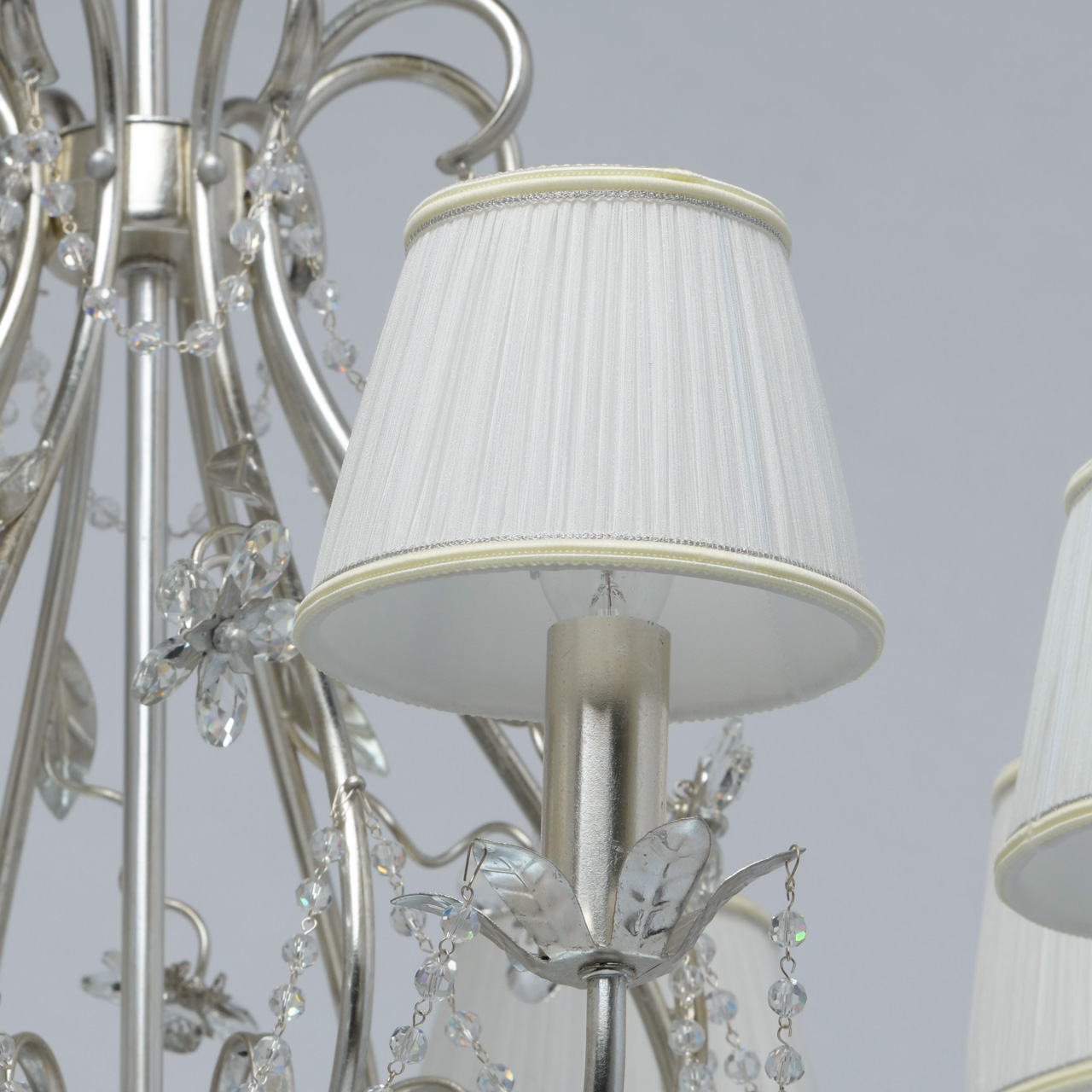 картинка Подвесная люстра Chiaro Валенсия 299011608 магазин pro-decor.kz являющийся официальным дистрибьютором в Казахстане картинка Подвесная люстра Chiaro Валенсия 299011608 от магазина pro-decor.kz
