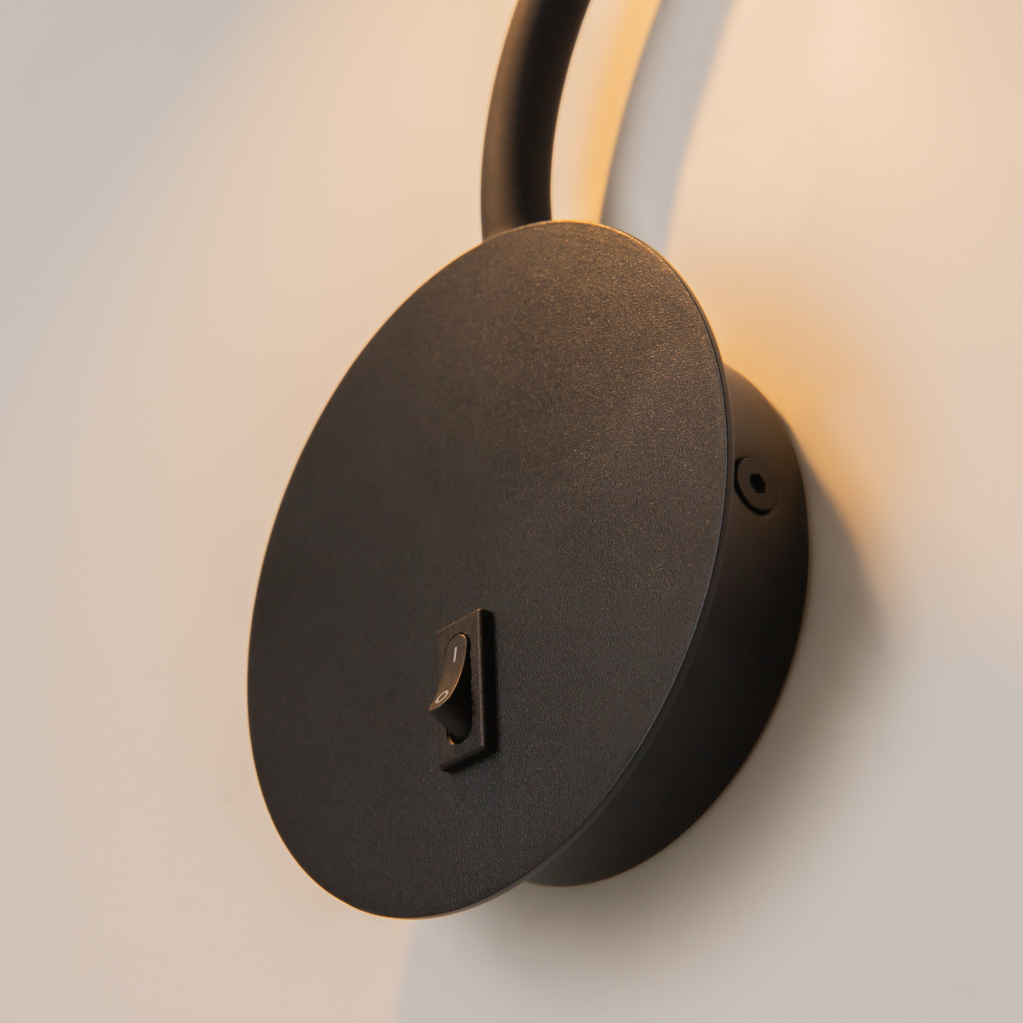 картинка Бра Maytoni Stem C035WL-L3B3K магазин pro-decor.kz являющийся официальным дистрибьютором в Казахстане картинка Бра Maytoni Stem C035WL-L3B3K от магазина pro-decor.kz