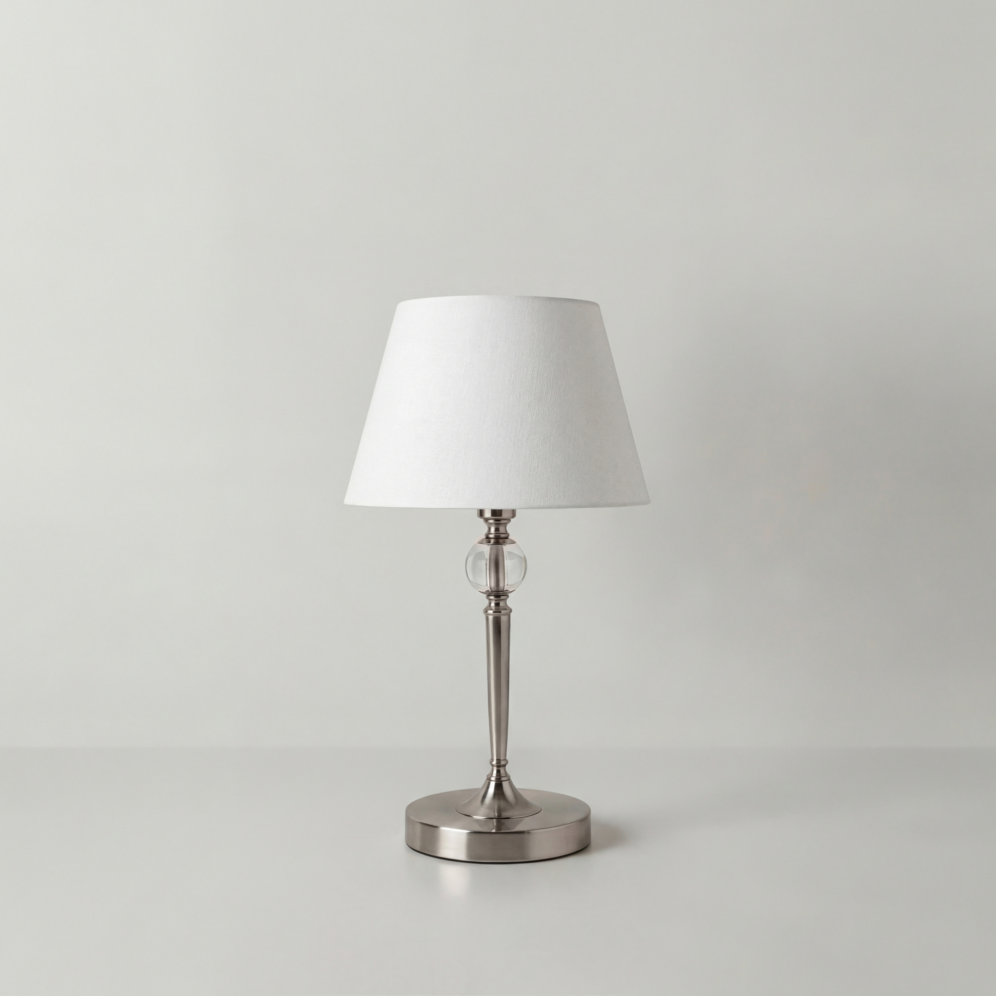 картинка Настольный светильник Freya FR2190TL-01N магазин pro-decor.kz являющийся официальным дистрибьютором в Казахстане картинка Настольный светильник Freya FR2190TL-01N от магазина pro-decor.kz