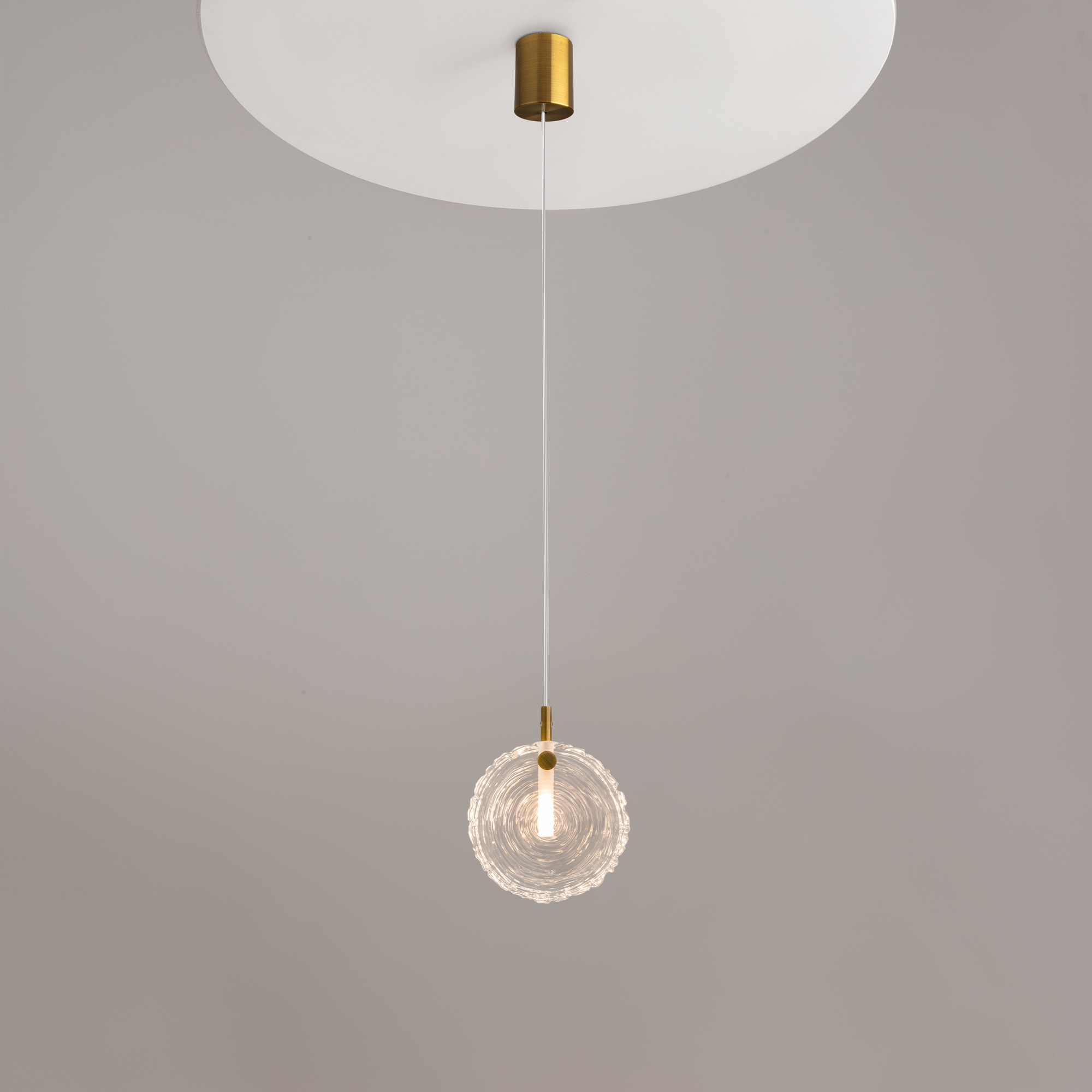 картинка Подвесной светильник Maytoni MOD254PL-01BS от магазина pro-decor.kz