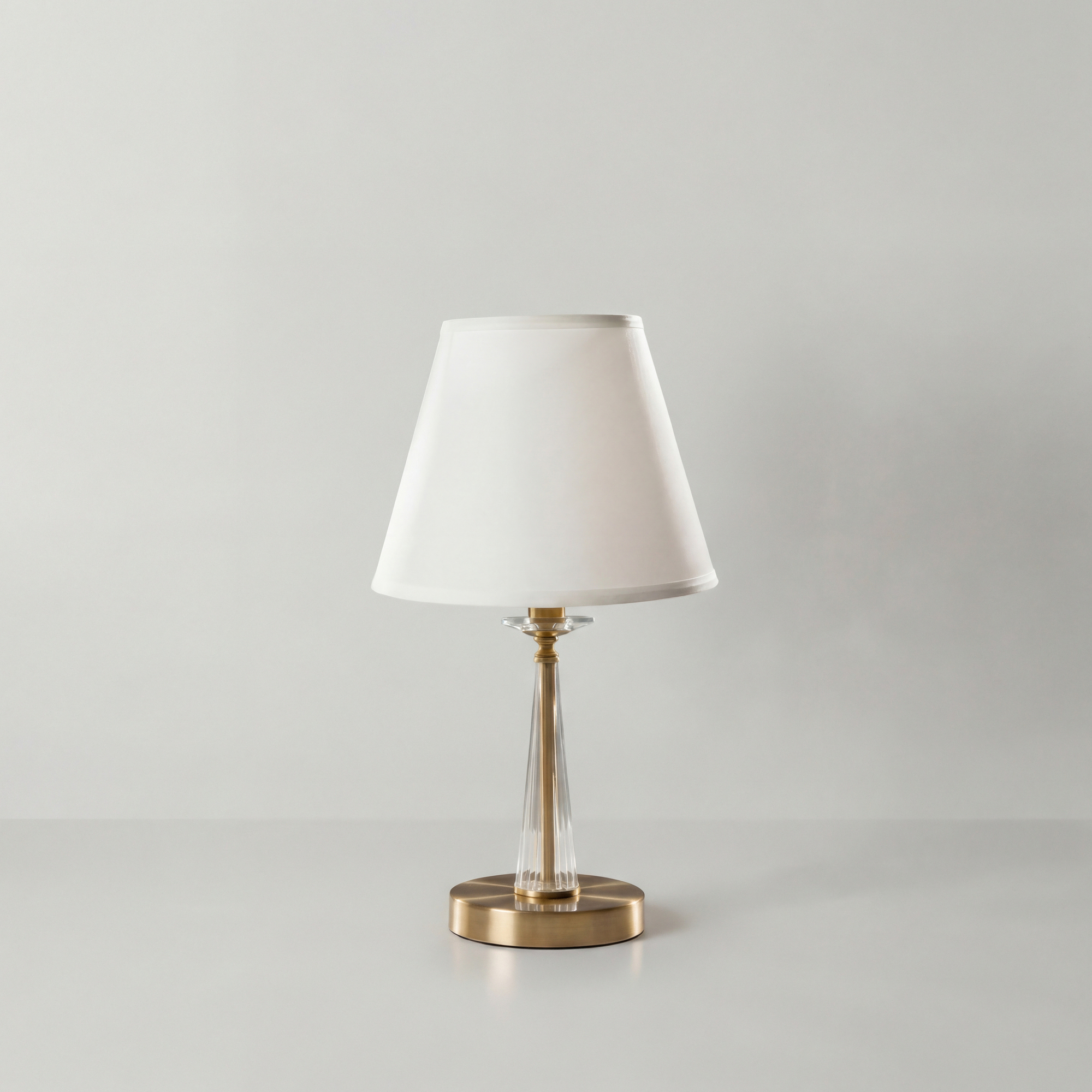 картинка Настольный светильник Freya FR2027TL-01BS от магазина pro-decor.kz