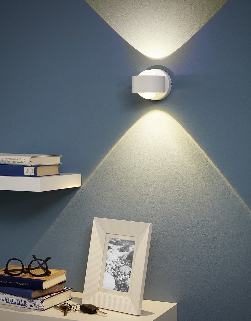 картинка Настенный светодиодный светильник Eglo Ono 2 96048 магазин pro-decor.kz являющийся официальным дистрибьютором в Казахстане картинка Настенный светодиодный светильник Eglo Ono 2 96048 от магазина pro-decor.kz