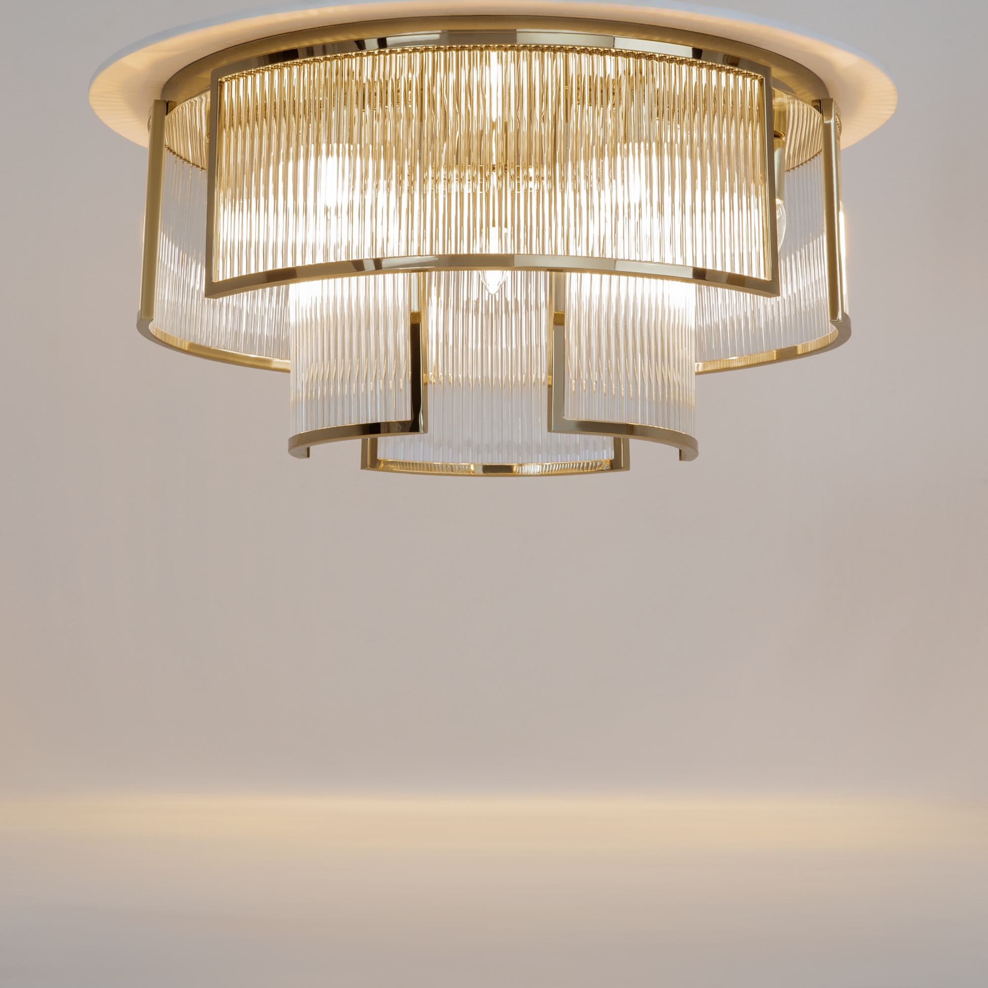 картинка Люстра Maytoni MOD174CL-09G от магазина pro-decor.kz