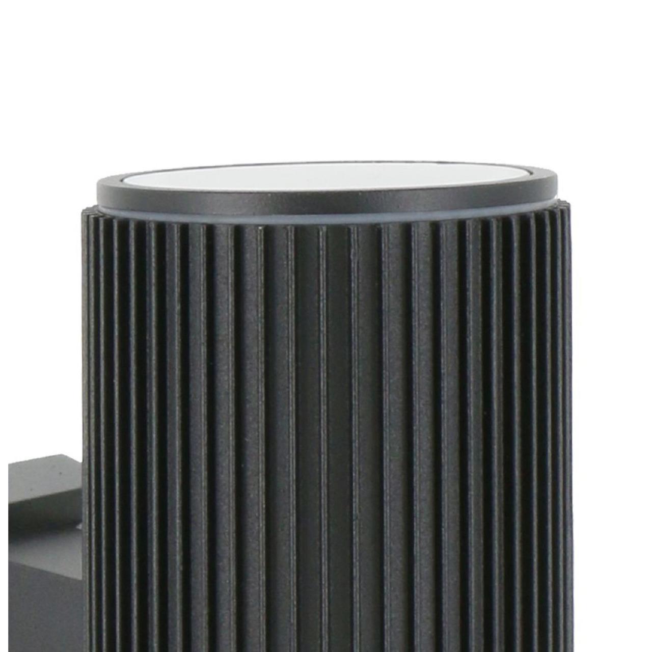 картинка Уличный настенный светильник Favourite Pola 2858-2W от магазина pro-decor.kz