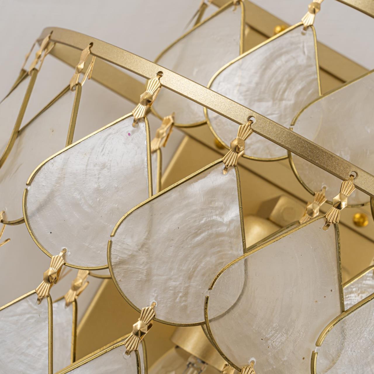 картинка Бра Favourite 4763-1W Mollitia от магазина pro-decor.kz