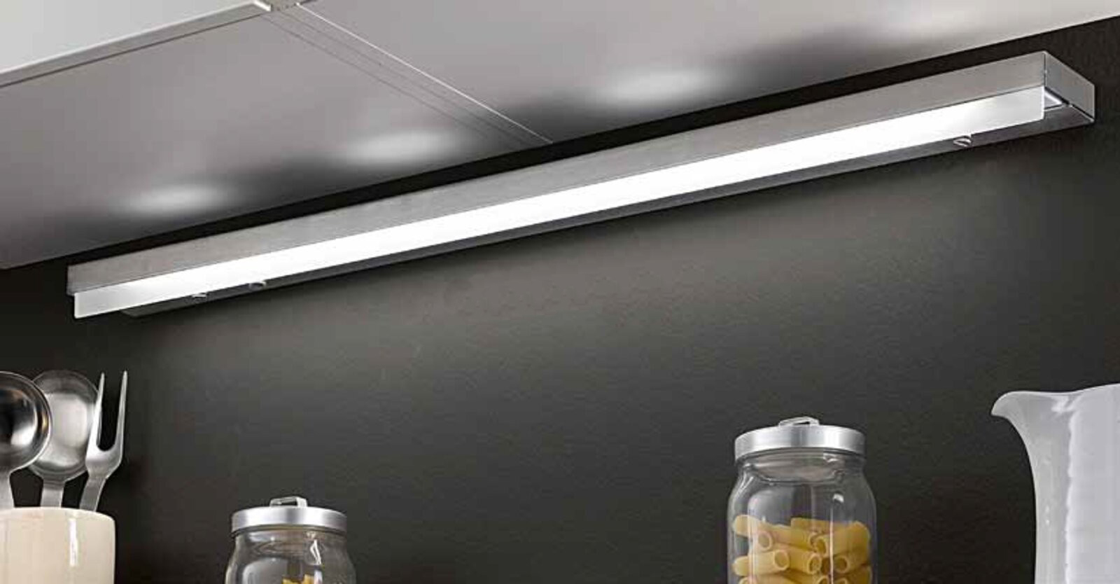 картинка Кухонная подсветка EGLO TRICALA 1 88521 от магазина pro-decor.kz