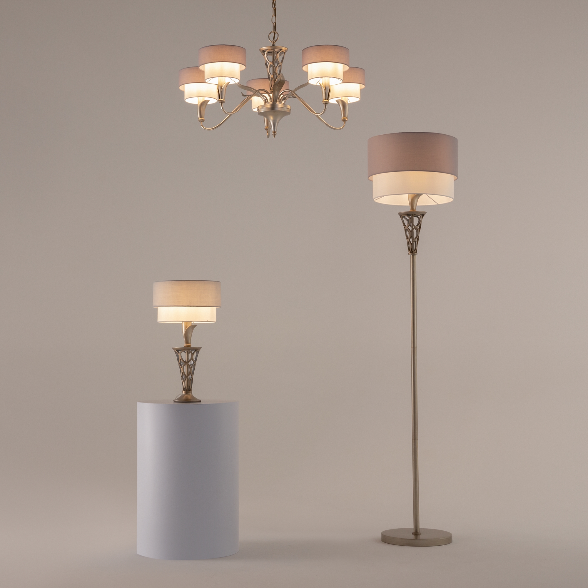 картинка Настольная лампа Maytoni Lillian H311-11-G магазин pro-decor.kz являющийся официальным дистрибьютором в Казахстане картинка Настольная лампа Maytoni Lillian H311-11-G от магазина pro-decor.kz