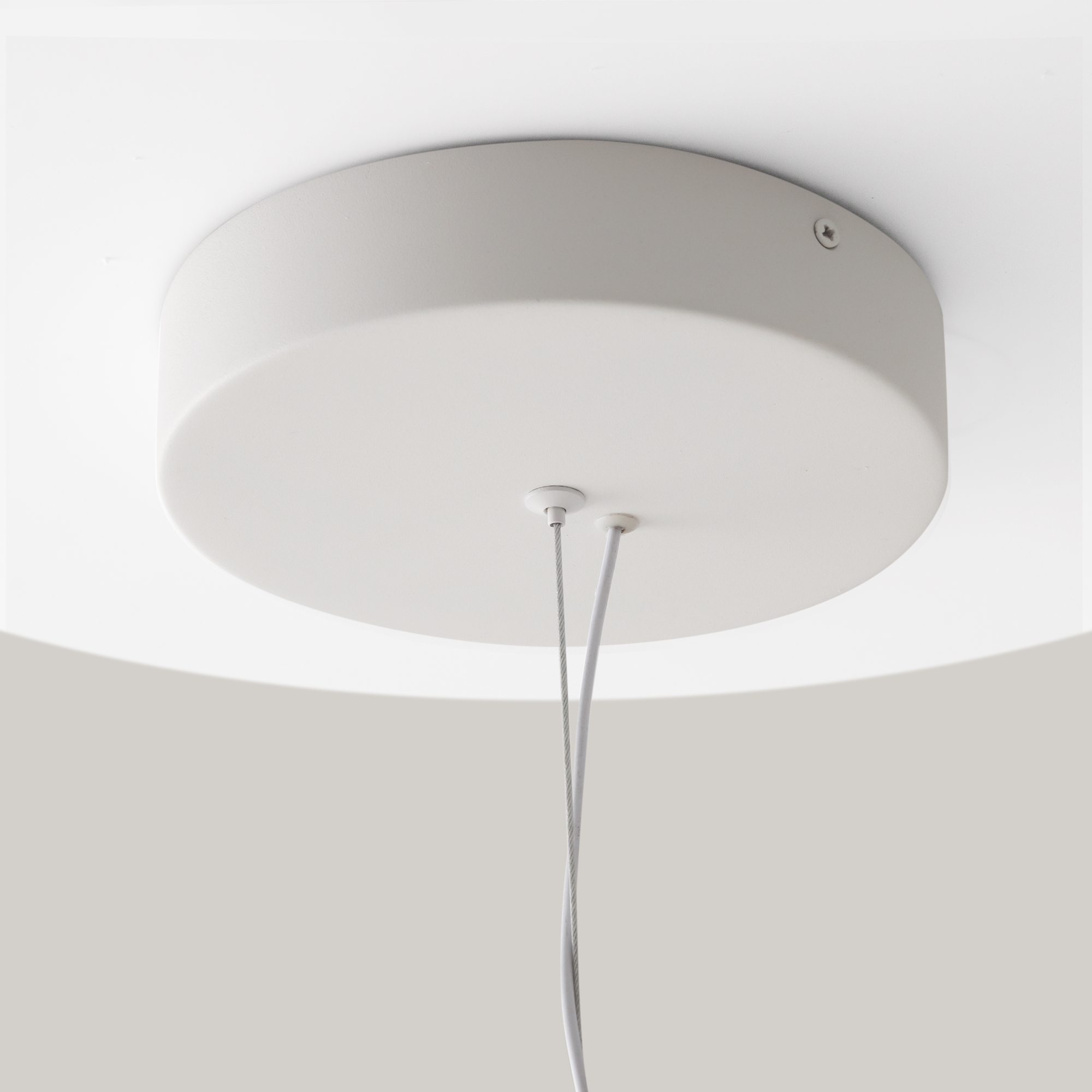 картинка Подвесной светильник Maytoni MOD102PL-L42WK от магазина pro-decor.kz