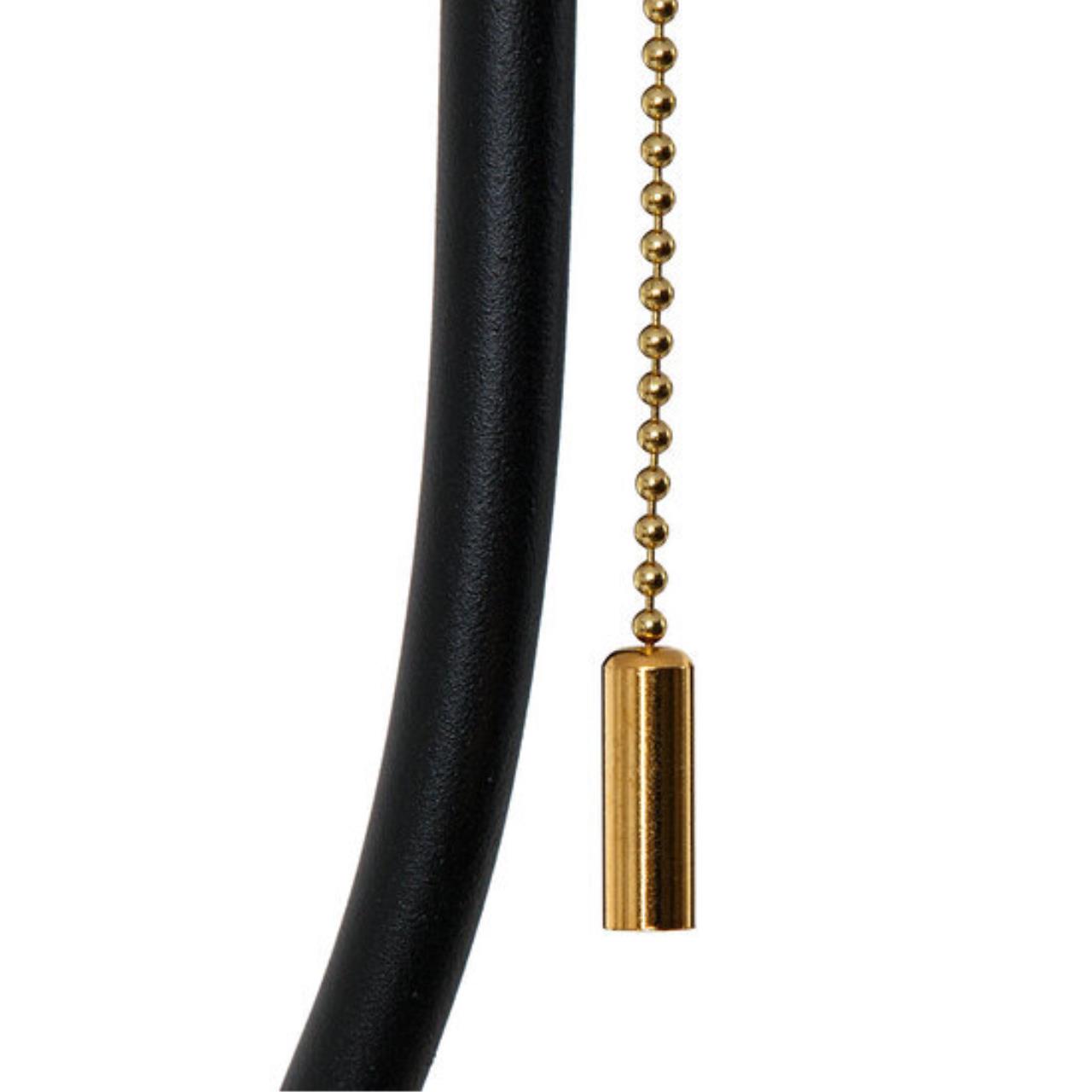 картинка Торшер Arte Lamp AGATHA A5069PN-1BK от магазина pro-decor.kz