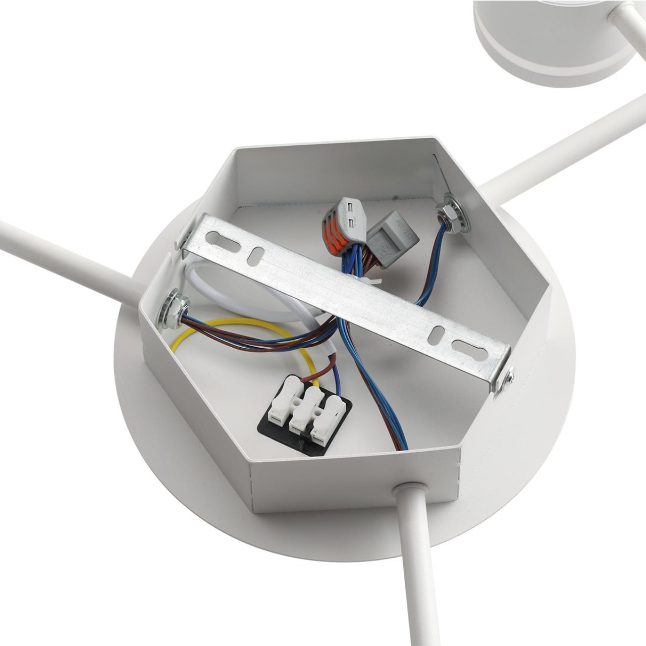 картинка 8235/9C Lumion Люстра потолочная GARETA магазин pro-decor.kz являющийся официальным дистрибьютором в Казахстане картинка 8235/9C Lumion Люстра потолочная GARETA от магазина pro-decor.kz