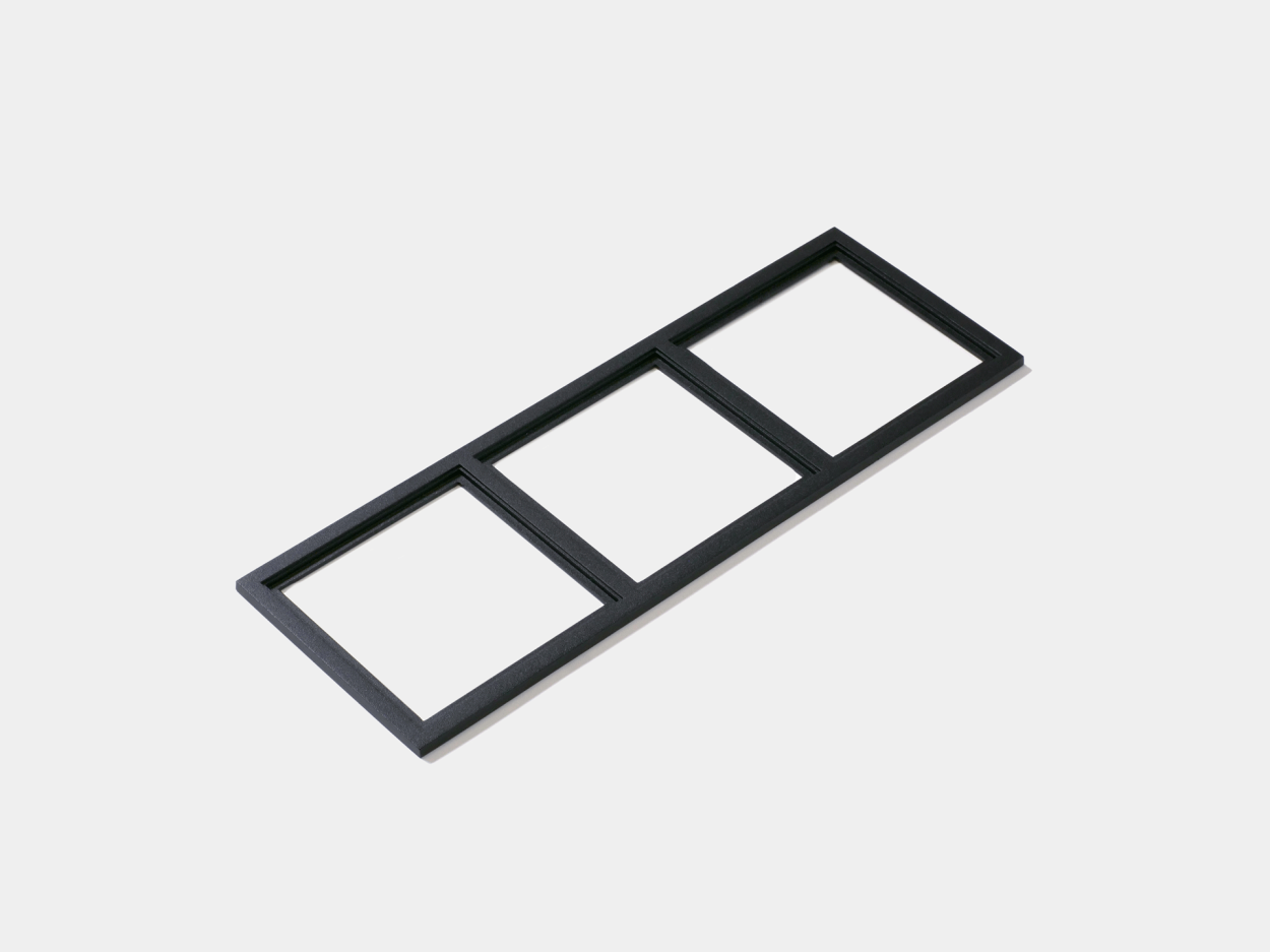 картинка Рамка на светильник IMD DA2000CS тройная, цвет черн. от магазина pro-decor.kz