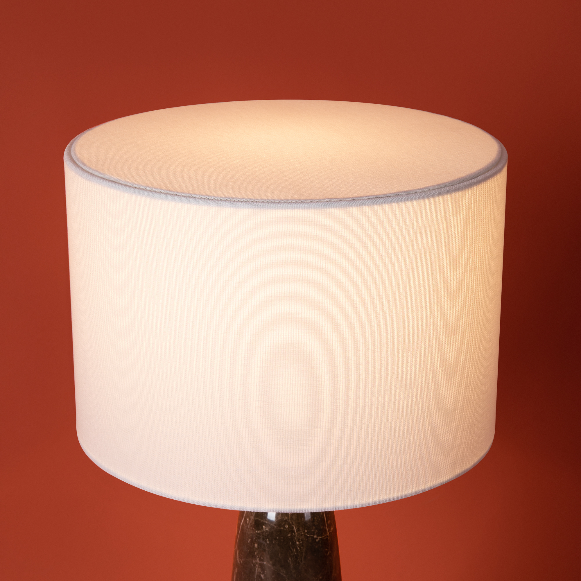 картинка Настольный светильник Freya FR2054TL-01BS2 MarmoLatte от магазина pro-decor.kz
