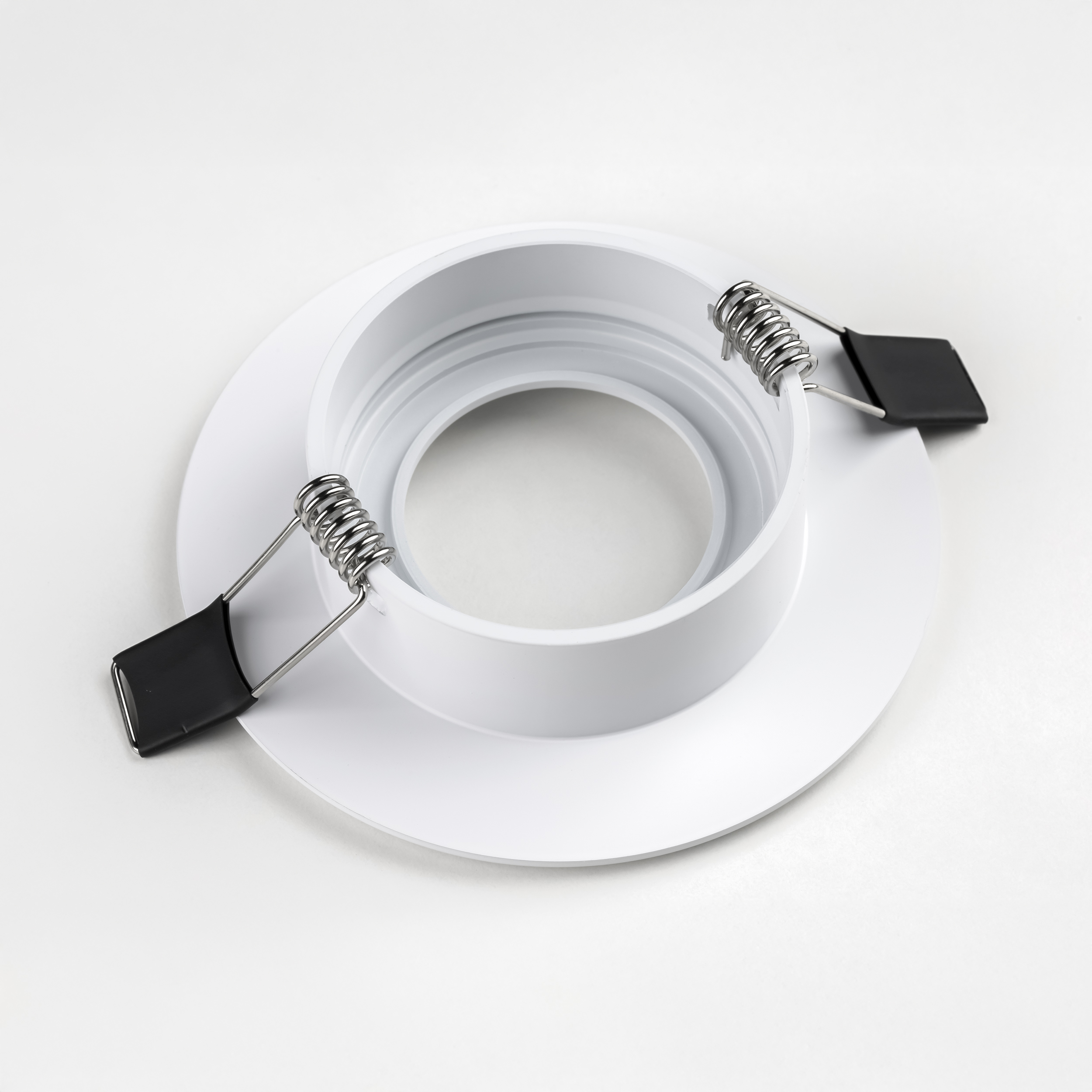 картинка Встраиваемый светильник Lightstar Levigo 010010 магазин pro-decor.kz являющийся официальным дистрибьютором в Казахстане картинка Встраиваемый светильник Lightstar Levigo 010010 от магазина pro-decor.kz