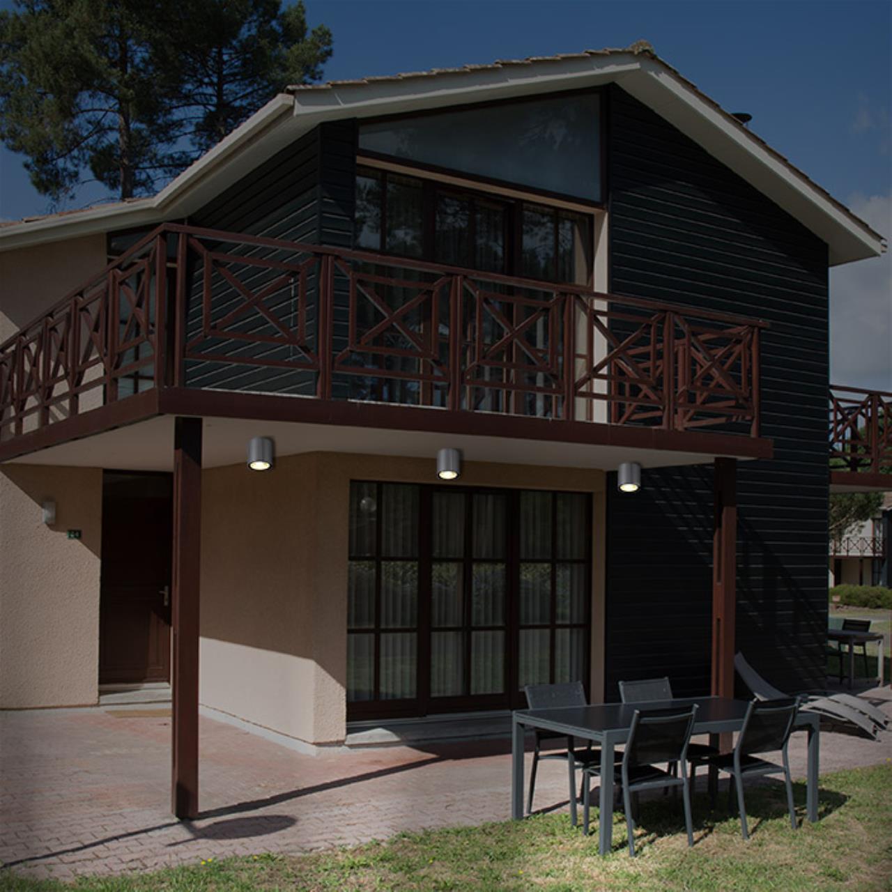 картинка Уличный светодиодный светильник Novotech Street Tumbler 358011 магазин pro-decor.kz являющийся официальным дистрибьютором в Казахстане картинка Уличный светодиодный светильник Novotech Street Tumbler 358011 от магазина pro-decor.kz