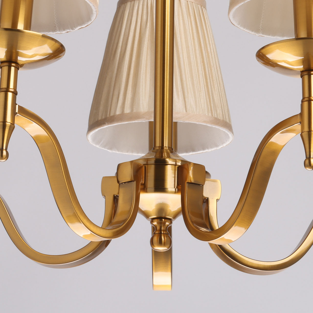 картинка 444012205 Вирджиния 5*40W E14 220 V люстра от магазина pro-decor.kz