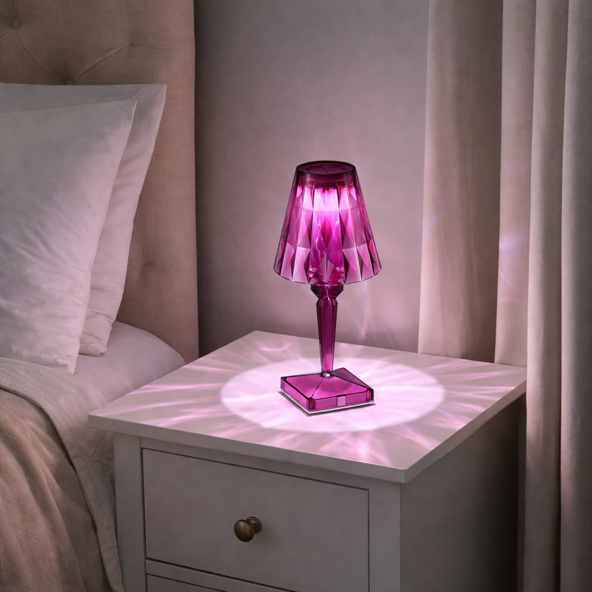 картинка SL1010.704.01 Прикроватная лампа ST-Luce SPARKLE от магазина pro-decor.kz