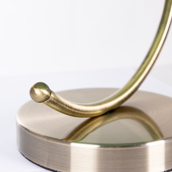 картинка Настольный светильник Arte Lamp BANKER A5040LT-1AB от магазина pro-decor.kz