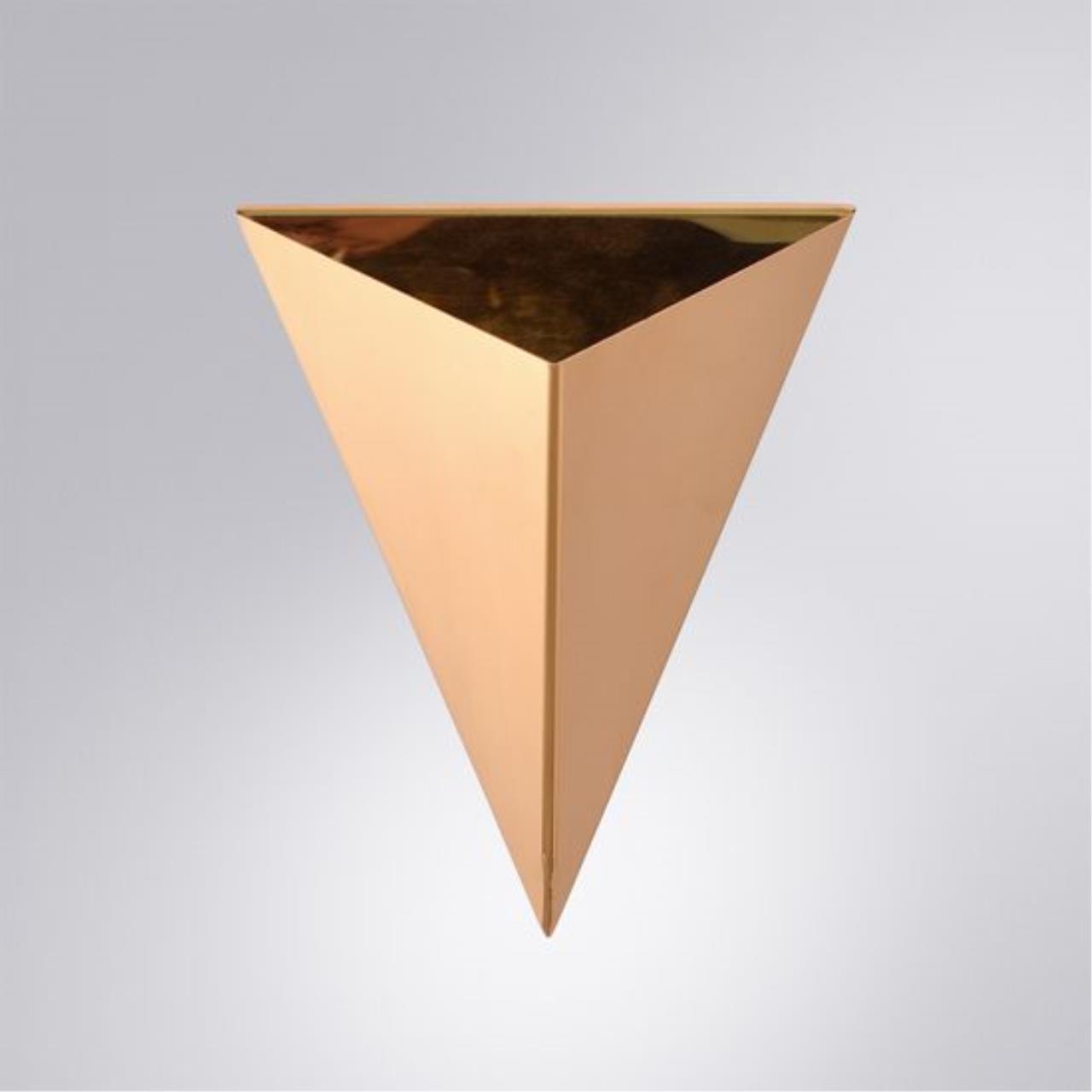 картинка Декоративная подсветка Arte Lamp TRAPEZE A2033AP-1PB от магазина pro-decor.kz