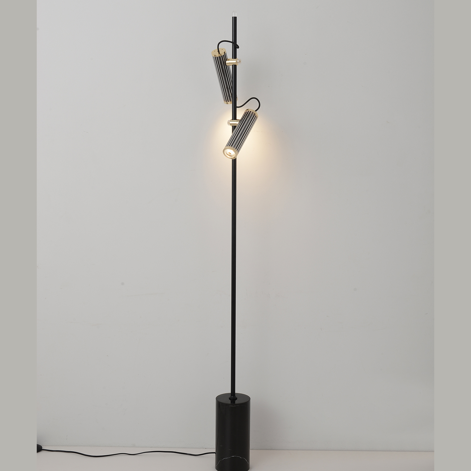 картинка Торшер Crystal Lux 0540/602 магазин pro-decor.kz являющийся официальным дистрибьютором в Казахстане картинка Торшер Crystal Lux 0540/602 от магазина pro-decor.kz