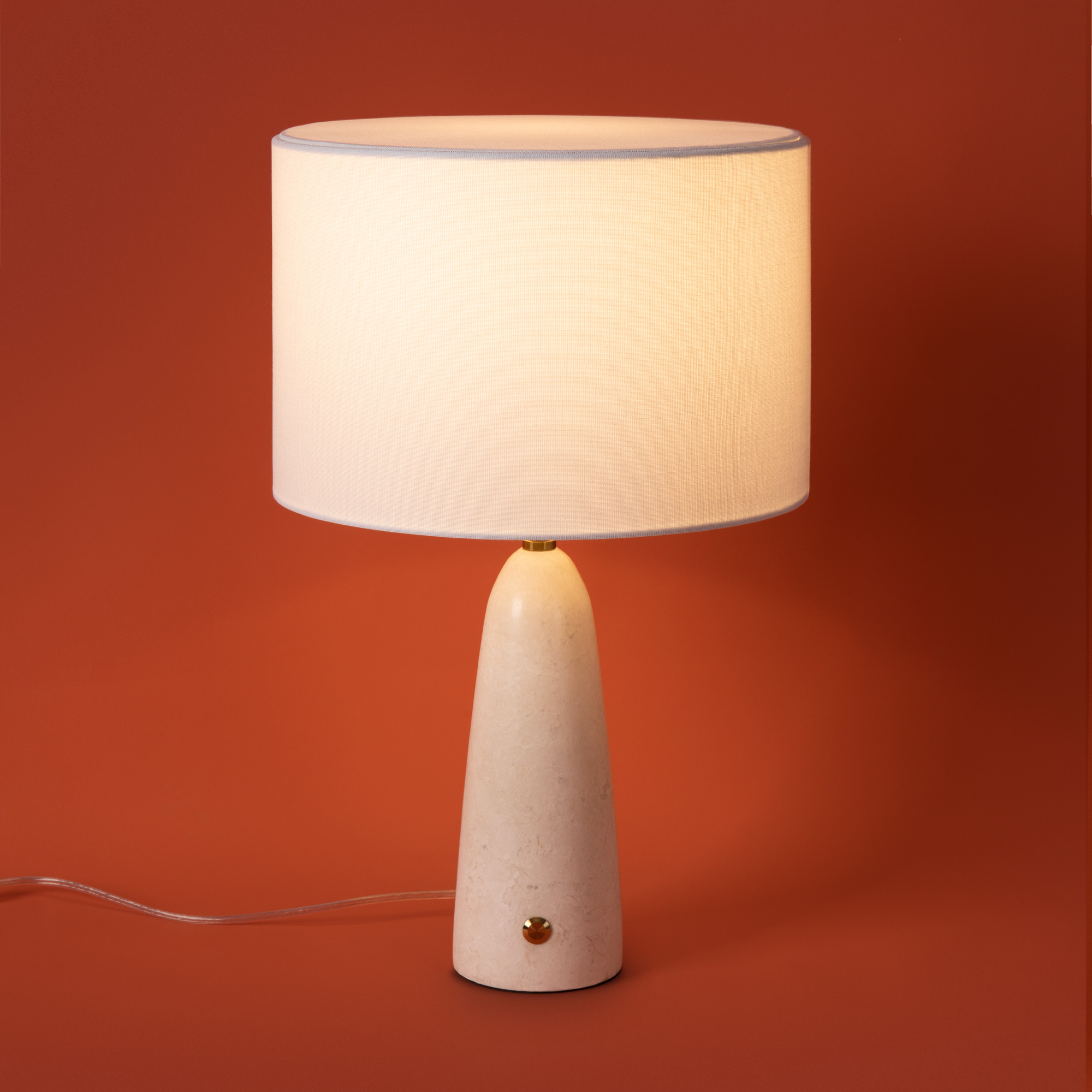 картинка Настольный светильник Freya FR2054TL-01BS MarmoLatte магазин pro-decor.kz являющийся официальным дистрибьютором в Казахстане картинка Настольный светильник Freya FR2054TL-01BS MarmoLatte от магазина pro-decor.kz