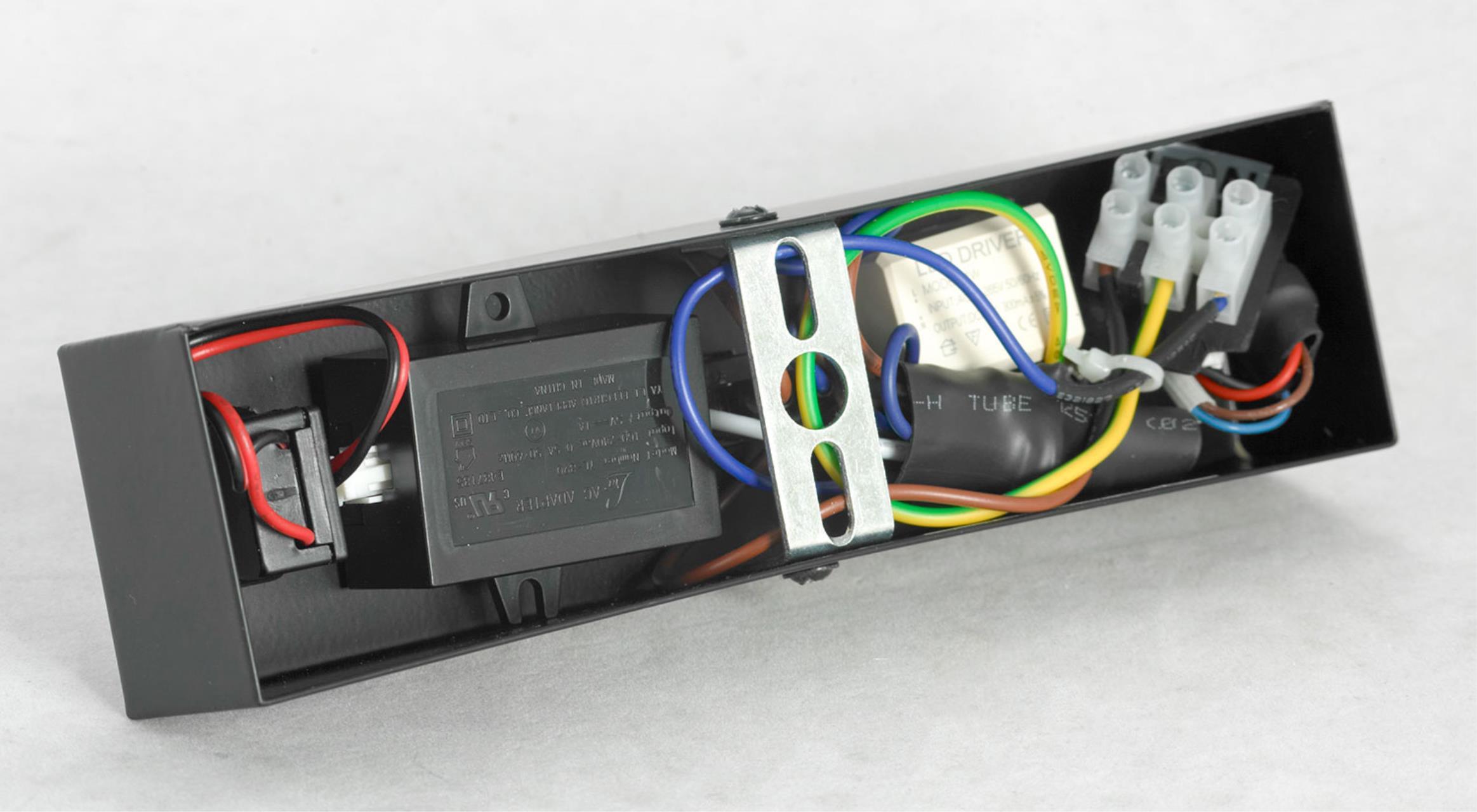 картинка Светодиодный спот Lussole Lgo Cozy LSP-8242 от магазина pro-decor.kz