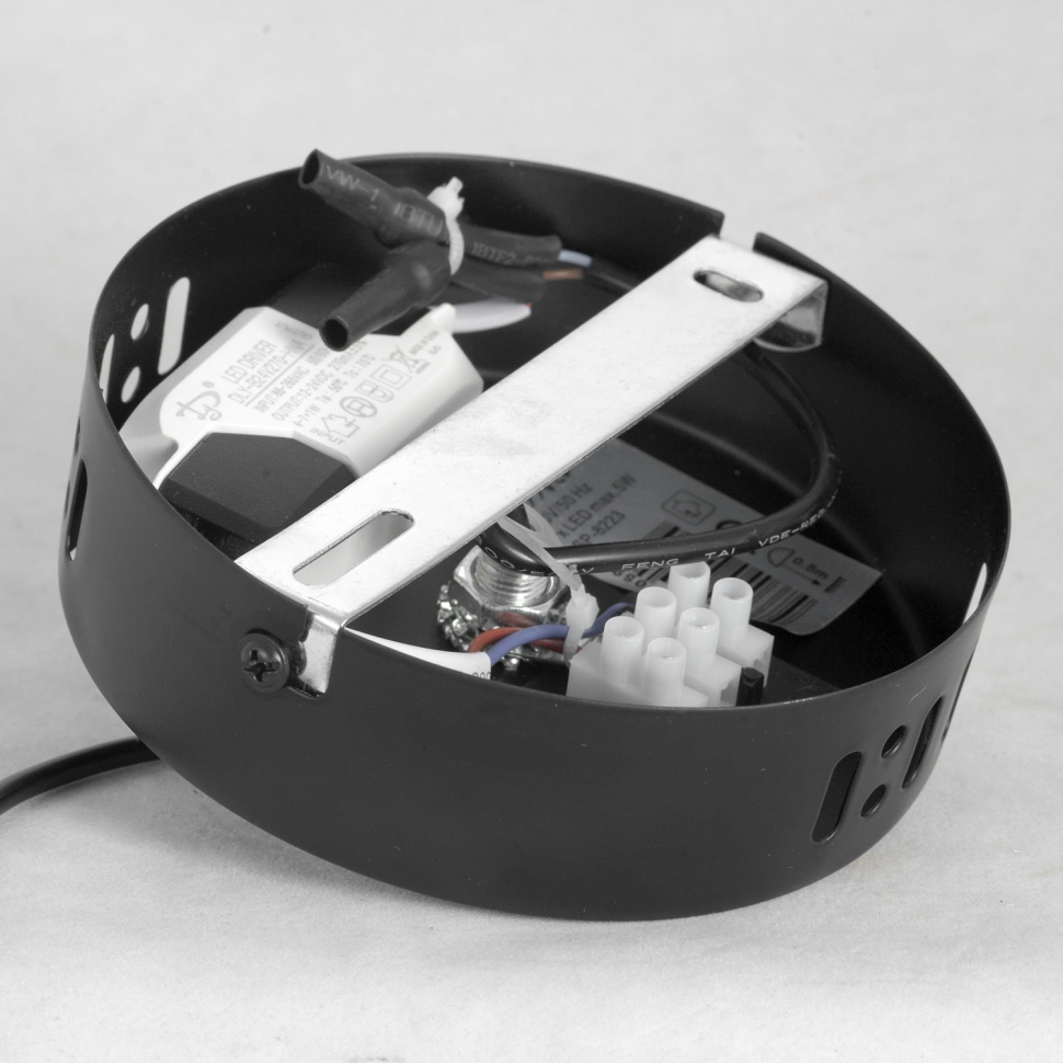 картинка Подвесной светодиодный светильник Lussole Lgo Aberdeen LSP-8223 магазин pro-decor.kz являющийся официальным дистрибьютором в Казахстане картинка Подвесной светодиодный светильник Lussole Lgo Aberdeen LSP-8223 от магазина pro-decor.kz