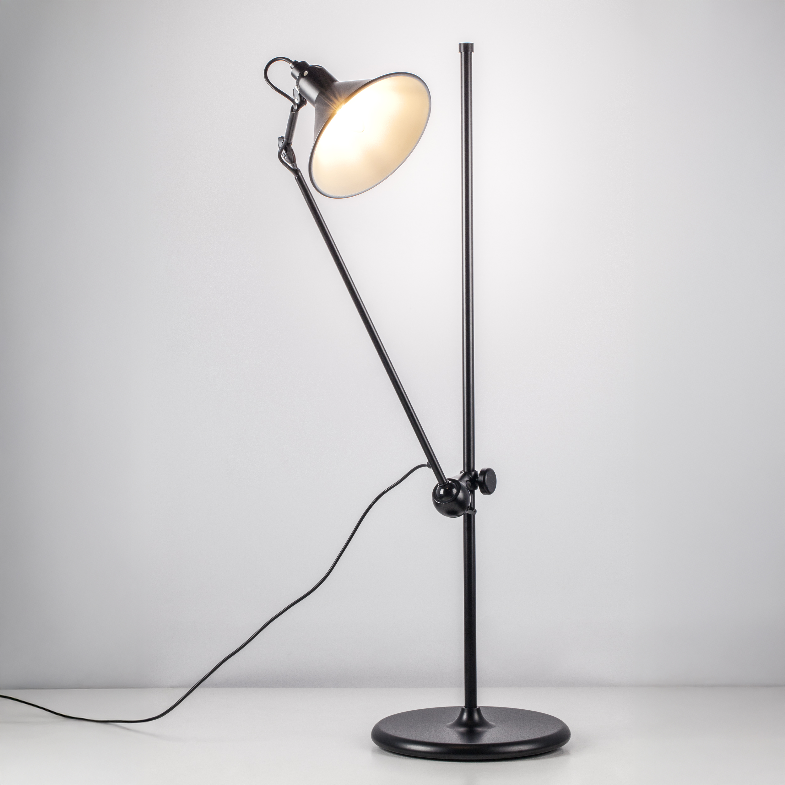 картинка Торшер Lightstar Loft 765717 от магазина pro-decor.kz