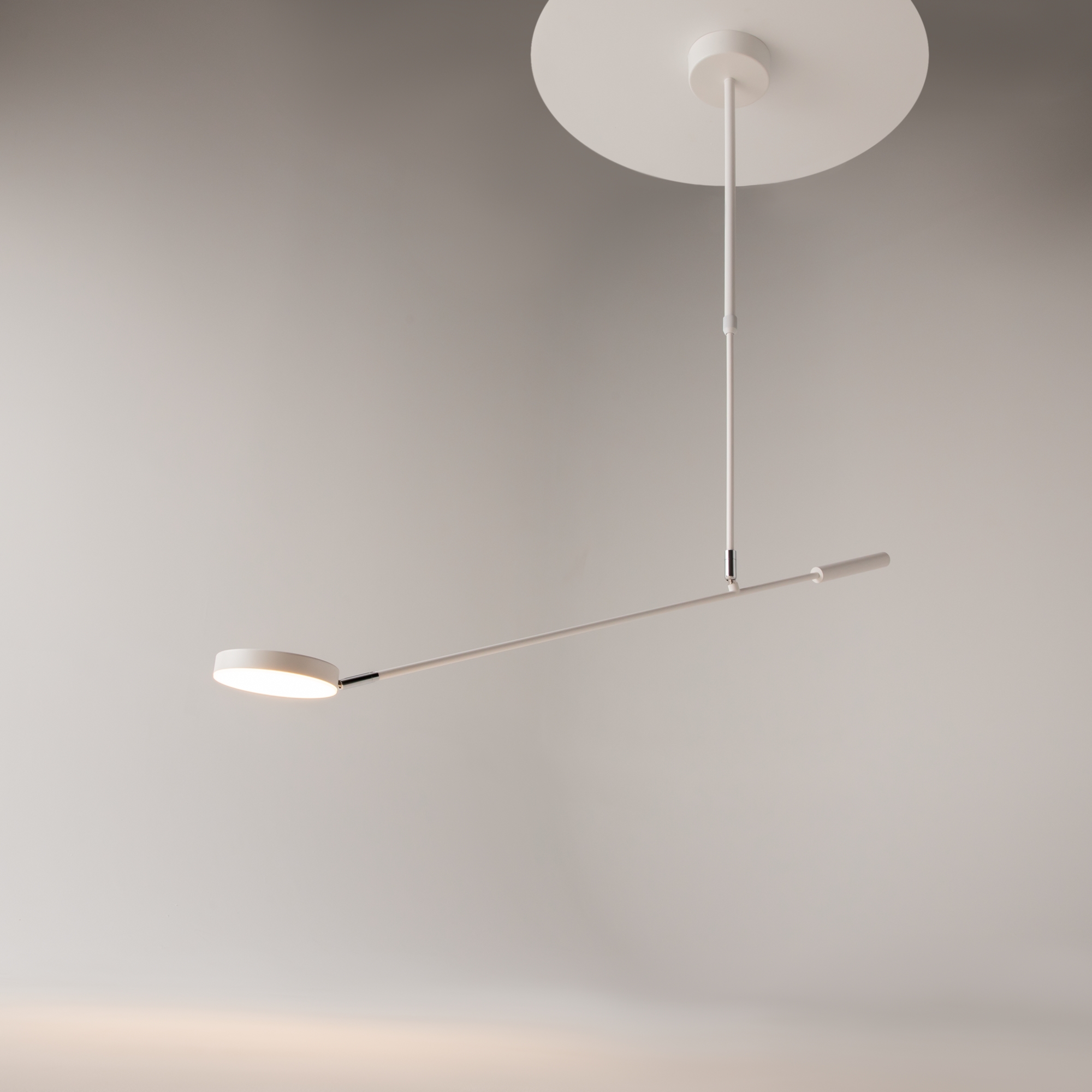 картинка Подвесной светильник Maytoni MOD070CL-L8W3K от магазина pro-decor.kz