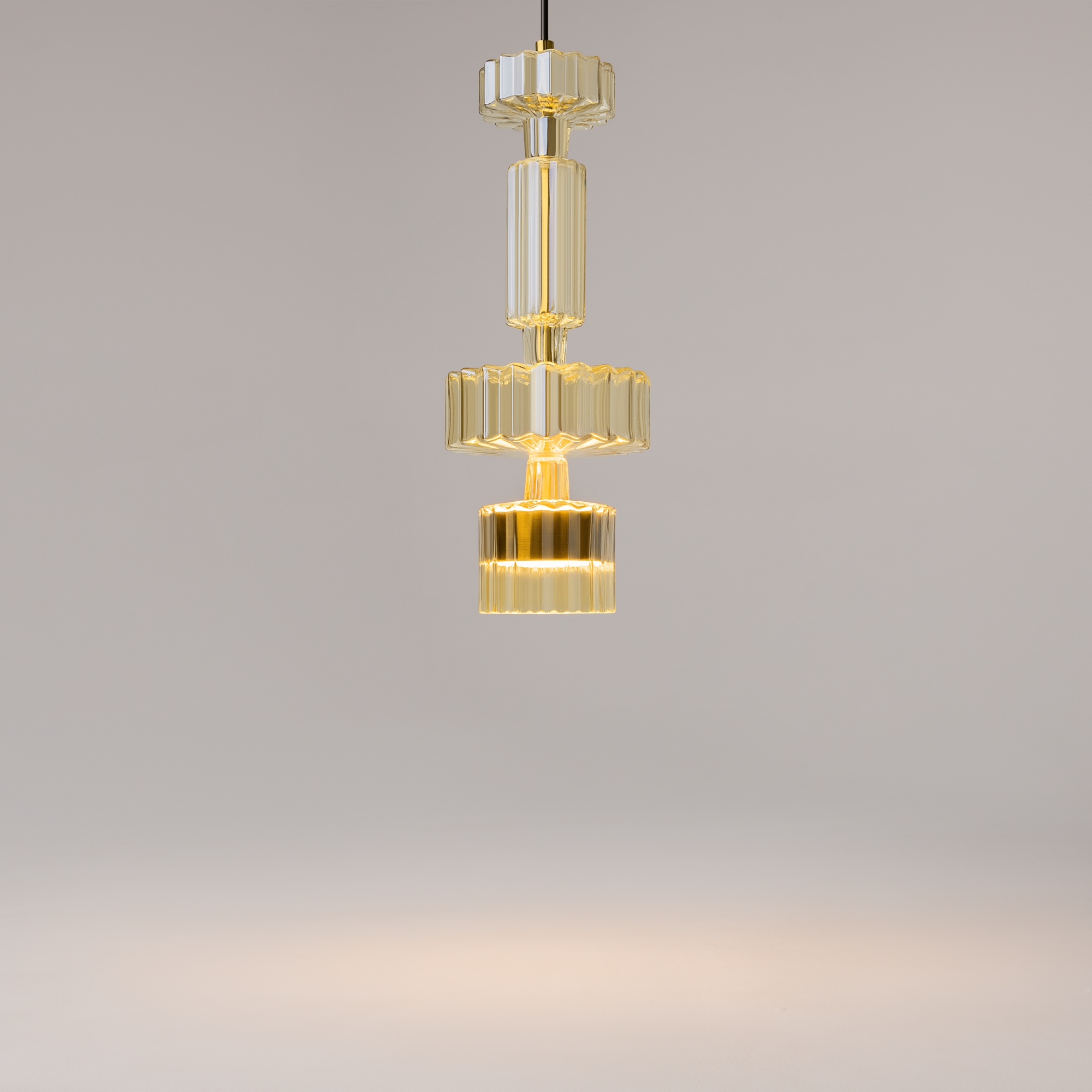 картинка Подвесной светильник Maytoni MOD253PL-L18BS3K2 магазин pro-decor.kz являющийся официальным дистрибьютором в Казахстане картинка Подвесной светильник Maytoni MOD253PL-L18BS3K2 от магазина pro-decor.kz