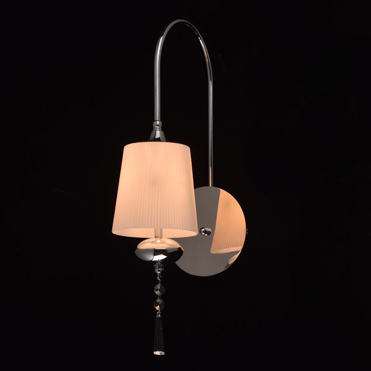 картинка Бра Chiaro Фьюжен 392020601 магазин pro-decor.kz являющийся официальным дистрибьютором в Казахстане картинка Бра Chiaro Фьюжен 392020601 от магазина pro-decor.kz