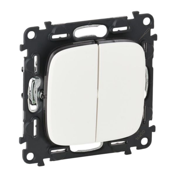 картинка Выключатель двухклавишный Legrand Valena Allure 10A 250V белый 752705 магазин pro-decor.kz являющийся официальным дистрибьютором в Казахстане картинка Выключатель двухклавишный Legrand Valena Allure 10A 250V белый 752705 от магазина pro-decor.kz