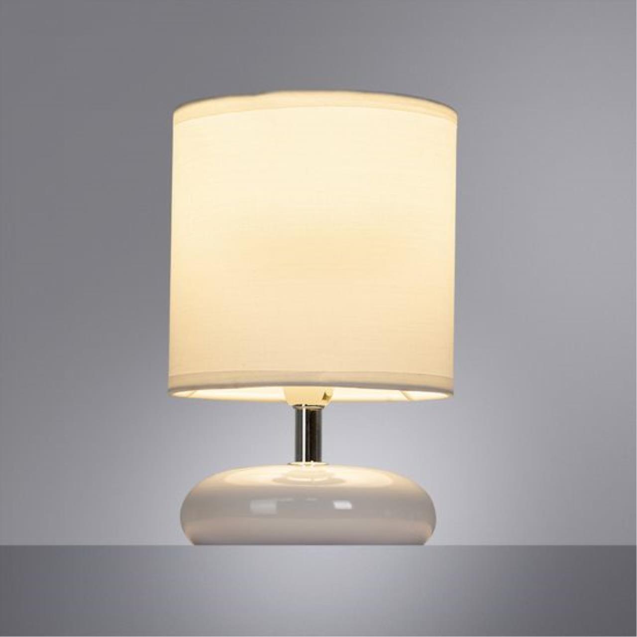 картинка Настольный светильник Arte Lamp HADAR A3463LT-1WH от магазина pro-decor.kz