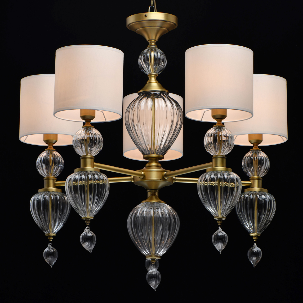картинка Подвесная люстра Chiaro Оделия 619011305 от магазина pro-decor.kz