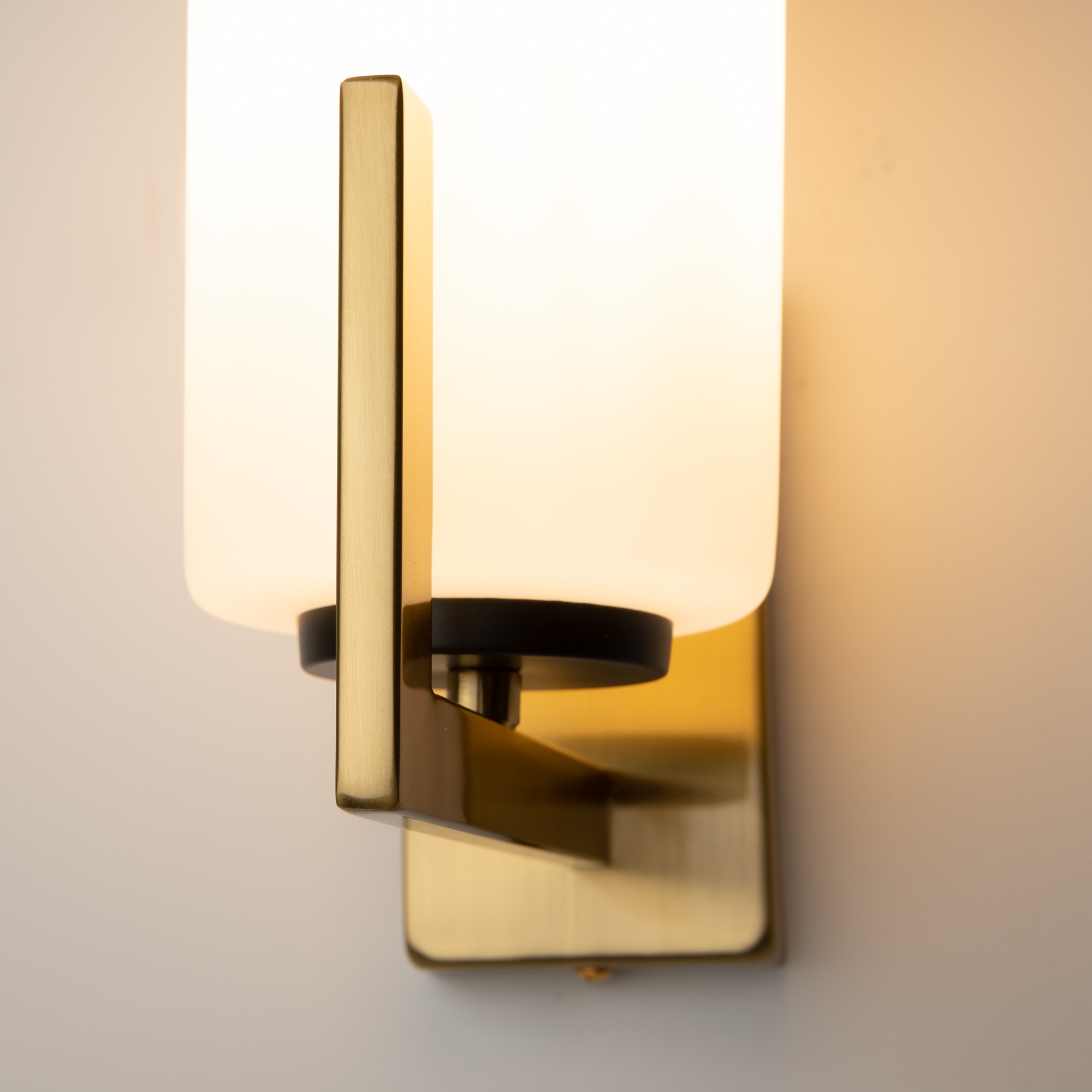 картинка Бра Maytoni Fortano MOD089WL-01BS магазин pro-decor.kz являющийся официальным дистрибьютором в Казахстане картинка Бра Maytoni Fortano MOD089WL-01BS от магазина pro-decor.kz