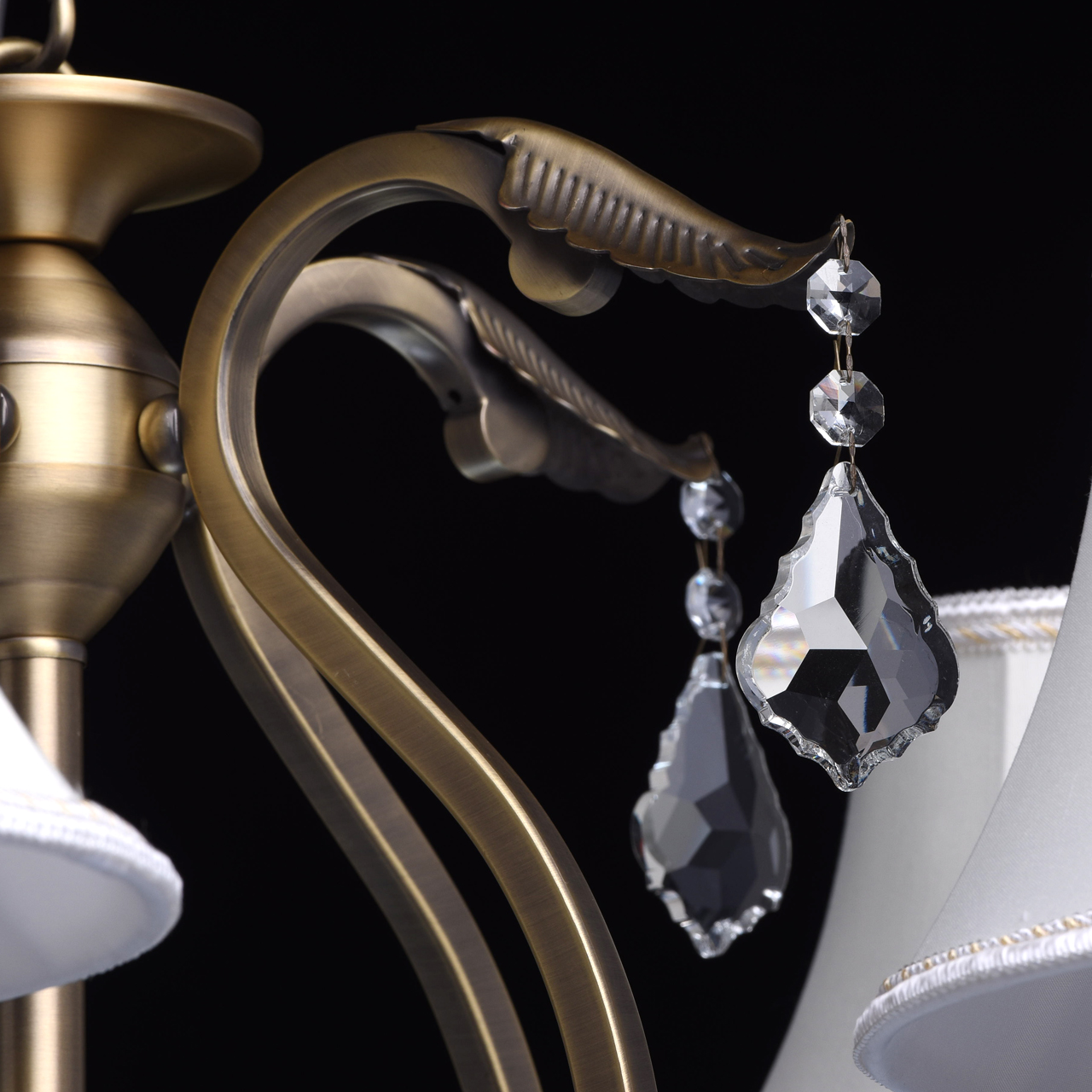 картинка Подвесная люстра Chiaro София 355011805 от магазина pro-decor.kz