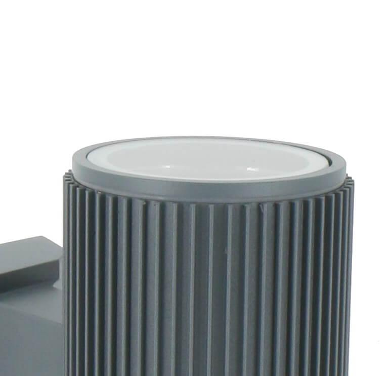 картинка Уличный настенный светильник Favourite Pola 2859-1W от магазина pro-decor.kz
