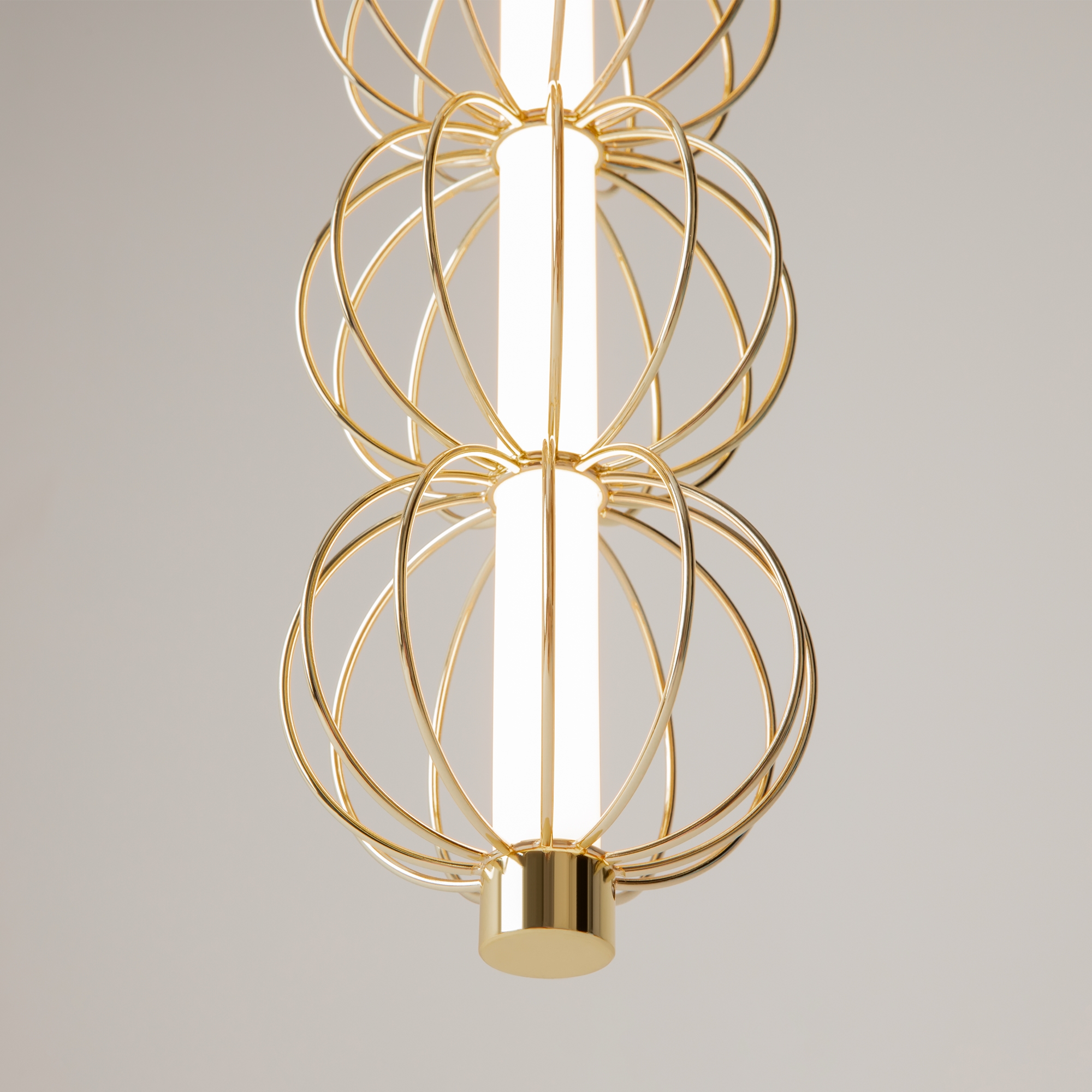 картинка Подвесной светильник Maytoni MOD216PL-L10G3K от магазина pro-decor.kz