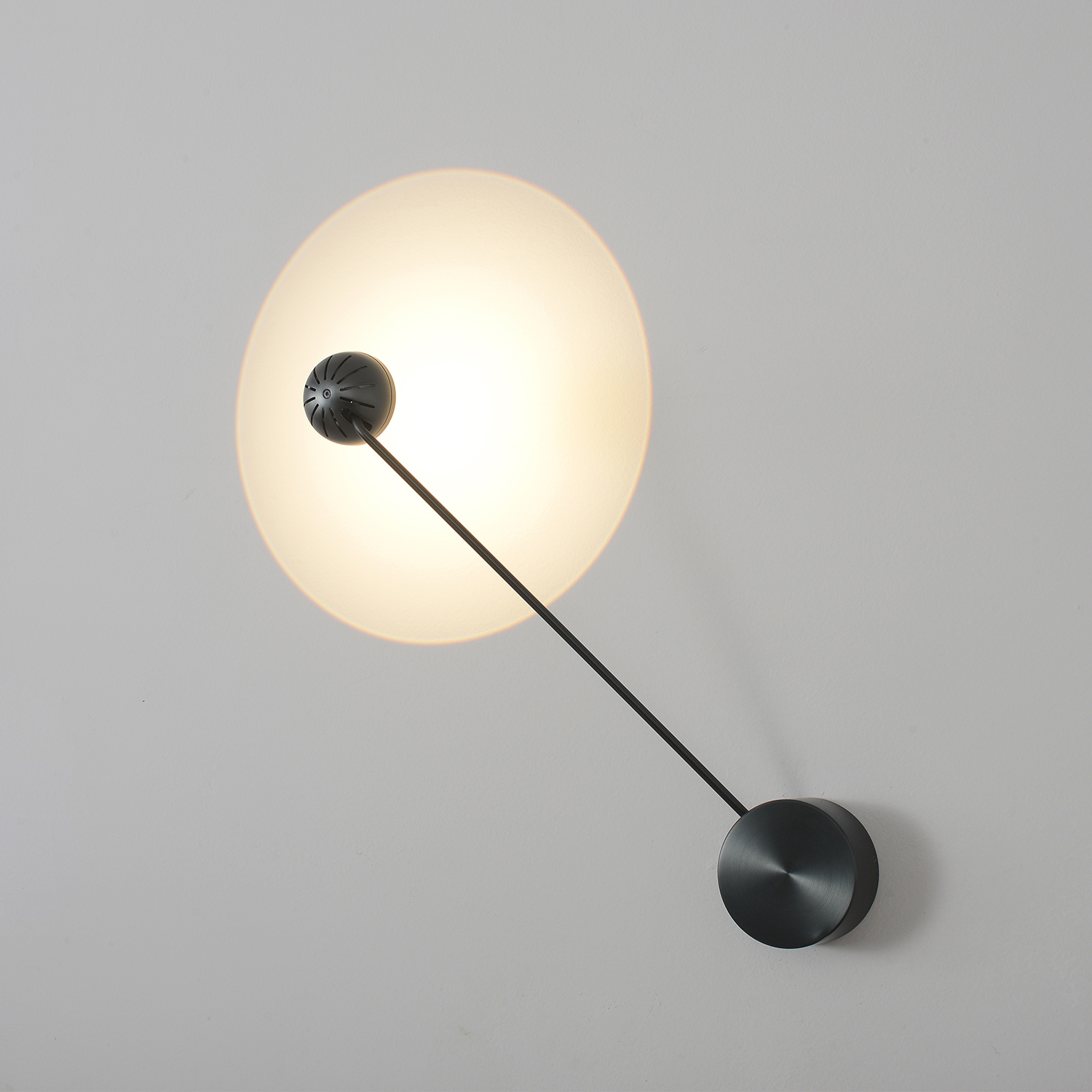 картинка Настенный светильник Crystal Lux ALTO 1072/405 магазин pro-decor.kz являющийся официальным дистрибьютором в Казахстане картинка Настенный светильник Crystal Lux ALTO 1072/405 от магазина pro-decor.kz