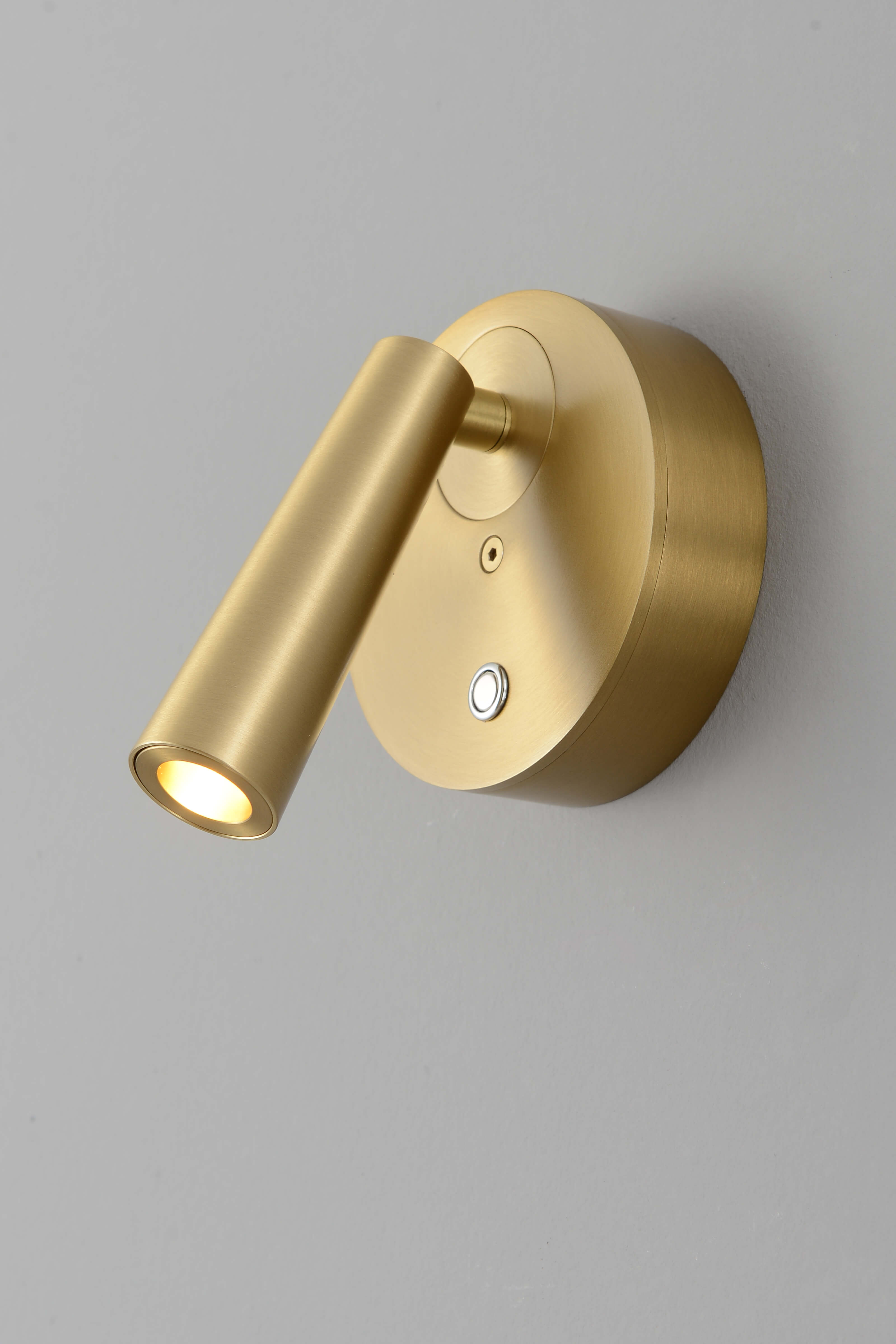 картинка Бра Crystal Lux CLT 233W GO 1400/590 от магазина pro-decor.kz